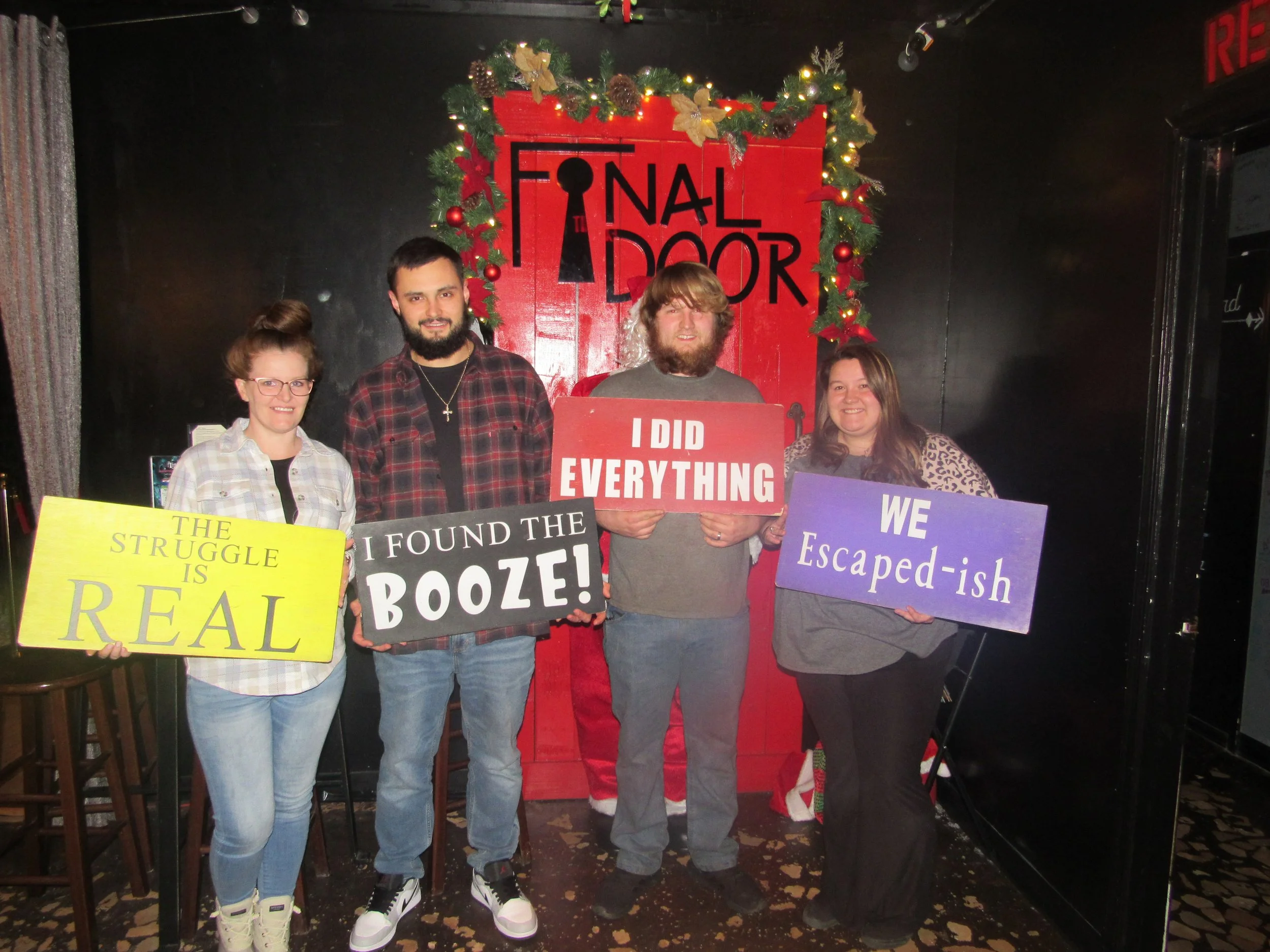 the-final-door-escape-room-columbia-sc-team-photos-12-17-22 (17).JPG