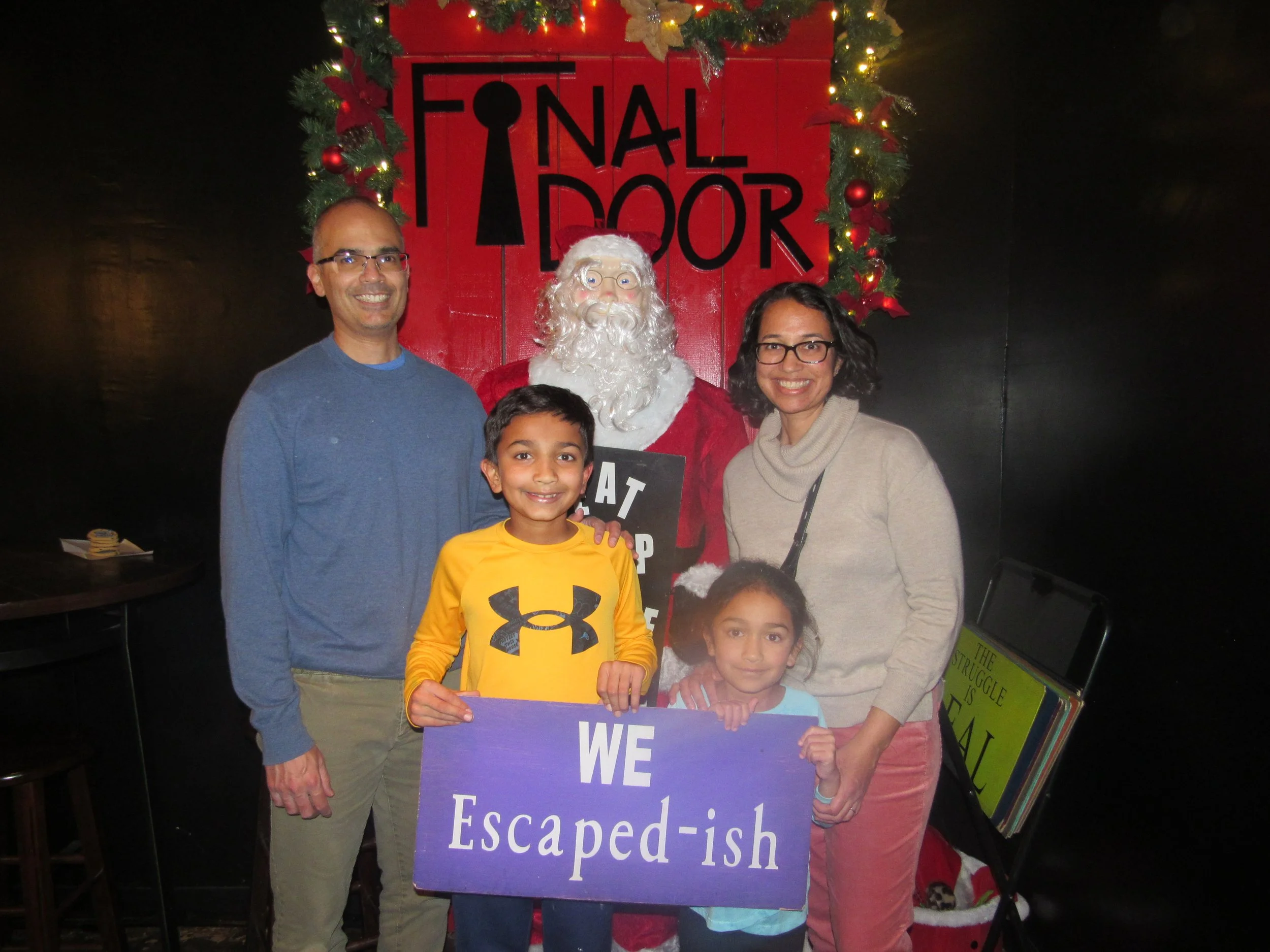 the-final-door-escape-room-columbia-sc-team-photos-12-17-22 (19).JPG