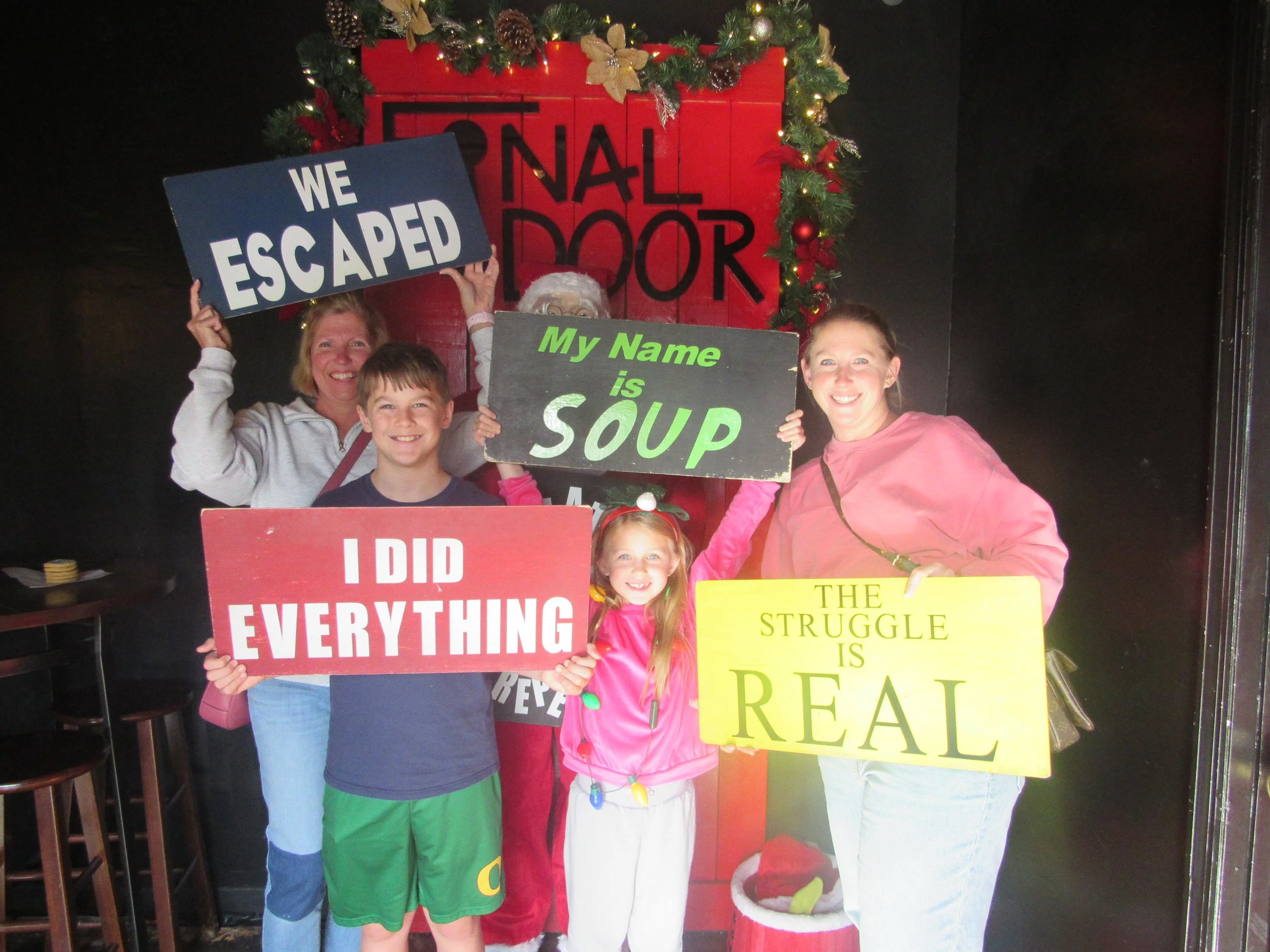 the-final-door-escape-room-columbia-sc-team-photos-12-19-22 (2).JPG