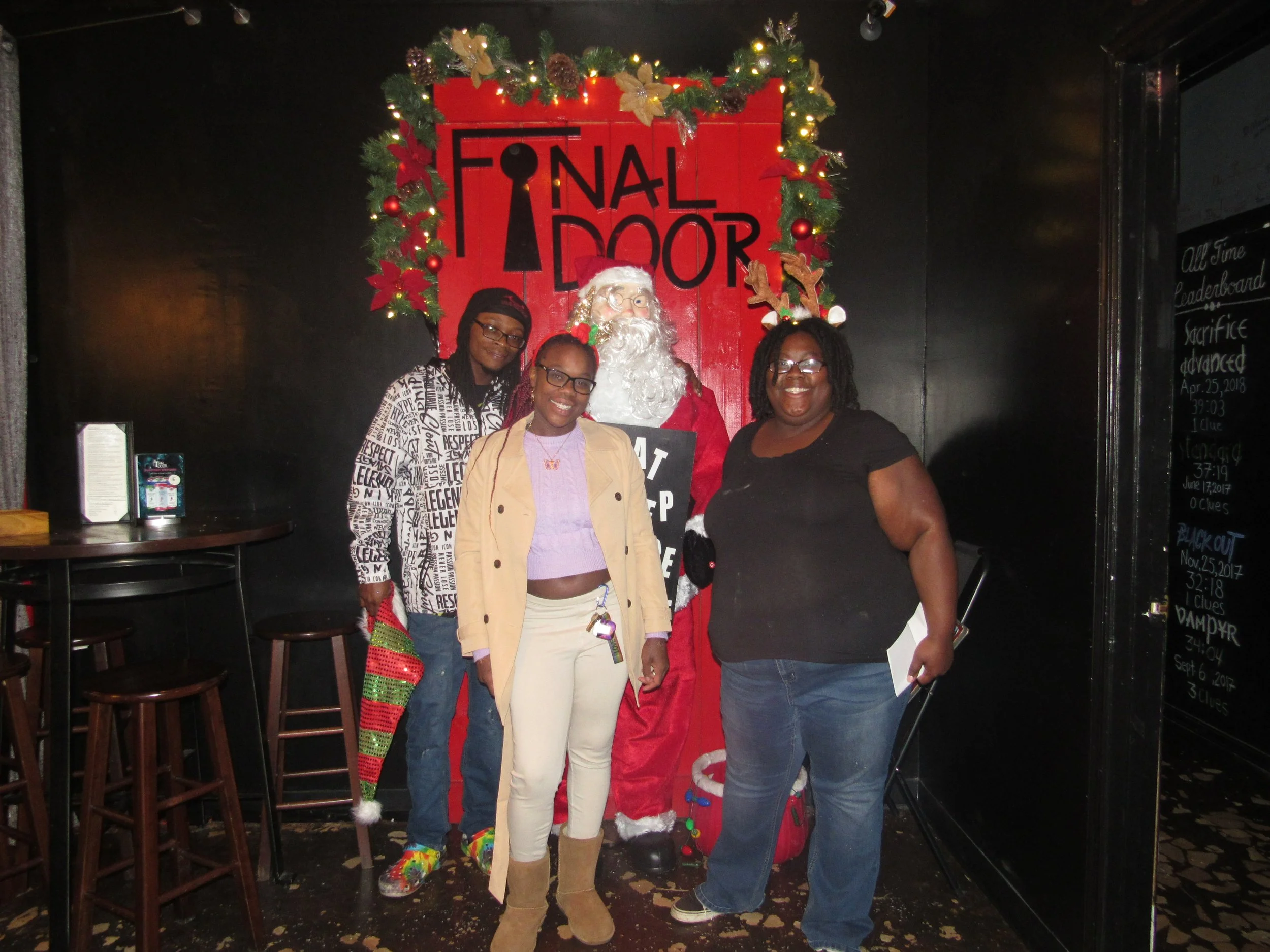 the-final-door-escape-room-columbia-sc-team-photos-12-20-22 (4).JPG