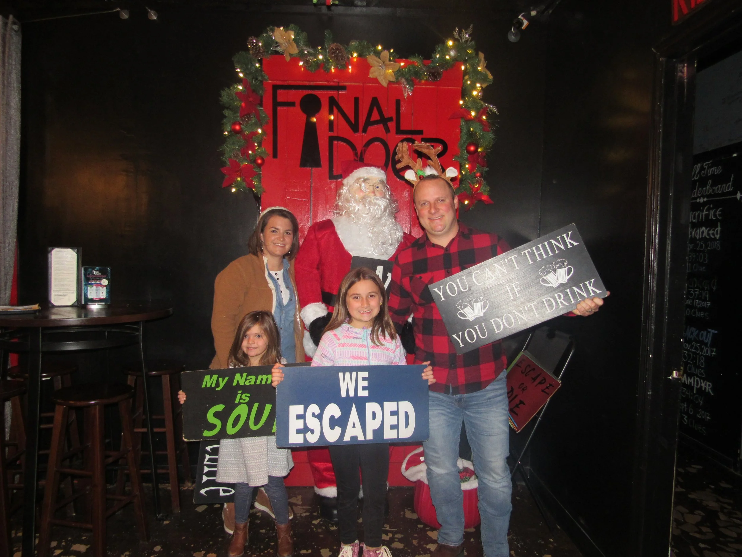 the-final-door-escape-room-columbia-sc-team-photos-12-20-22 (7).JPG