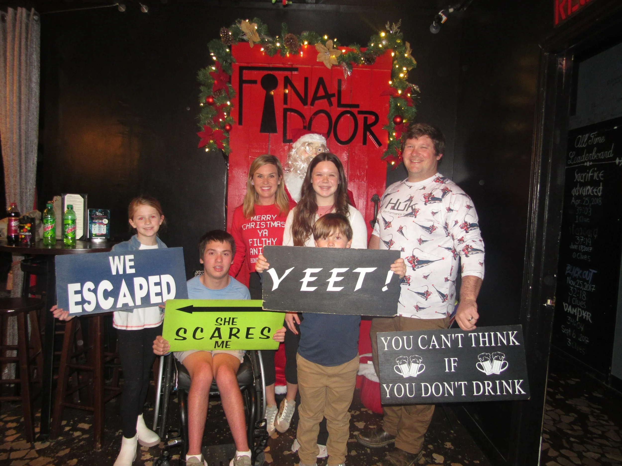the-final-door-escape-room-columbia-sc-team-photos-12-20-22 (9).JPG