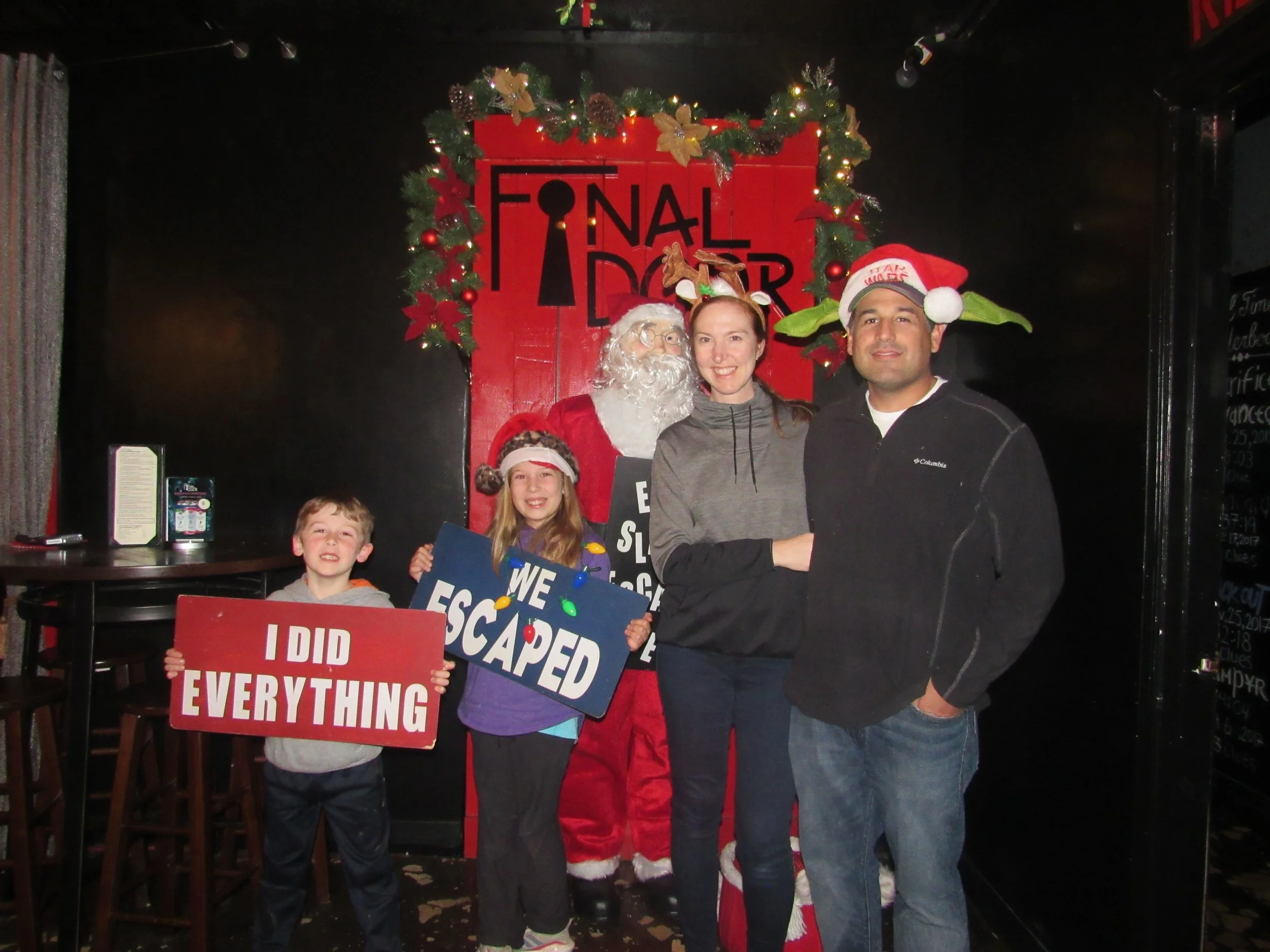 the-final-door-escape-room-columbia-sc-team-photos-12-20-22 (10).JPG