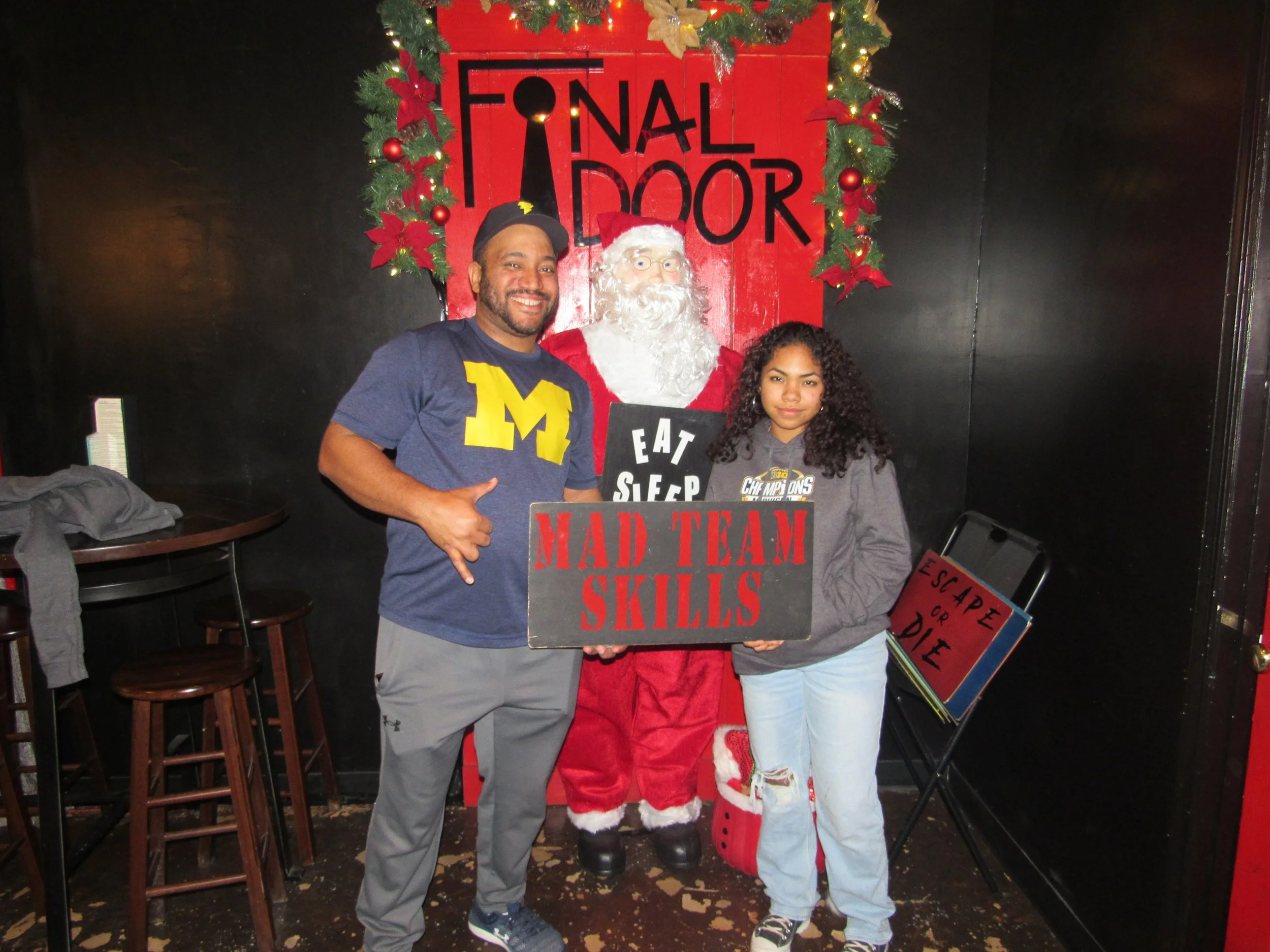 the-final-door-escape-room-columbia-sc-team-photos-12-21-22 (18).JPG