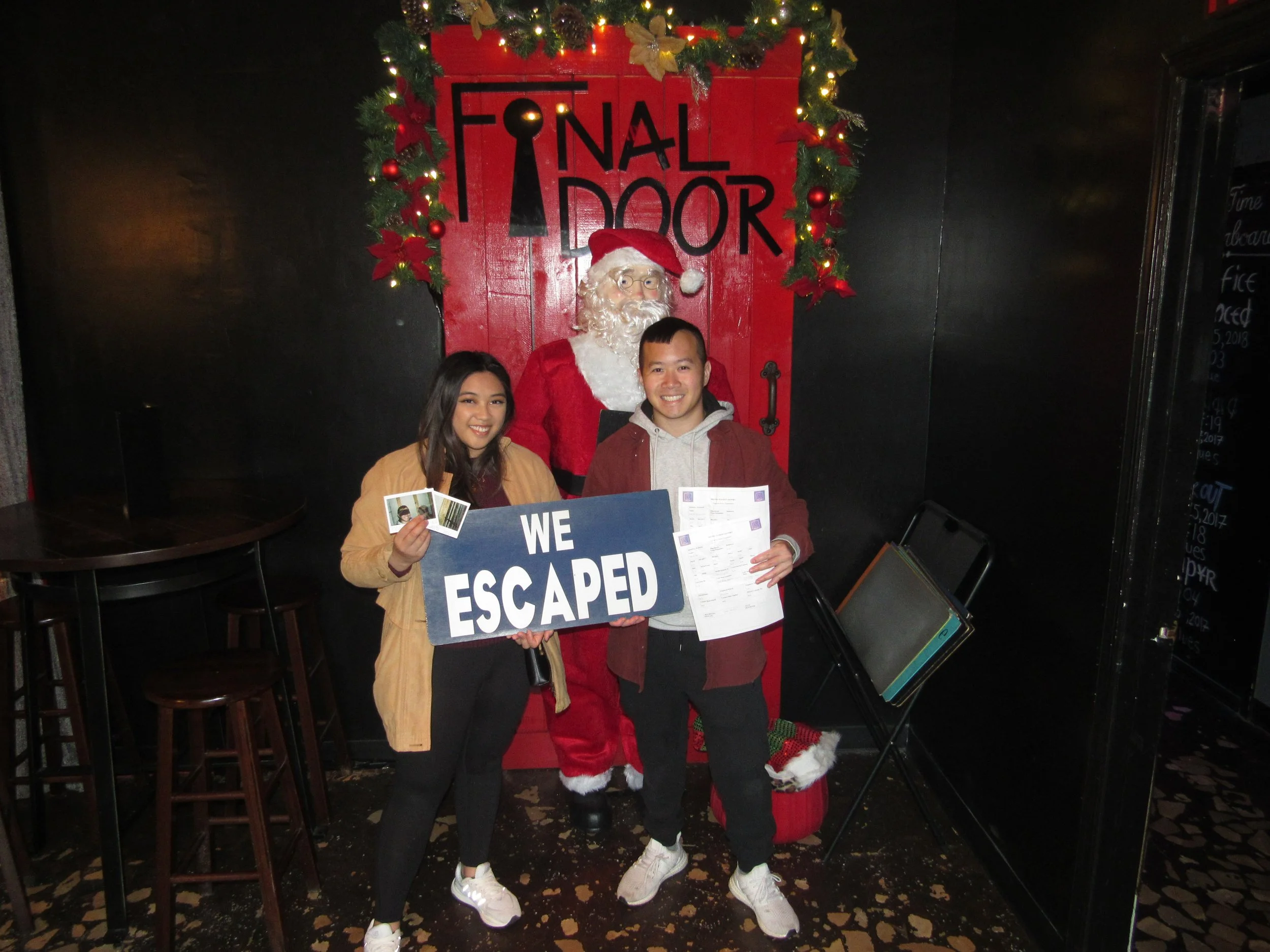 the-final-door-escape-room-columbia-sc-team-photos-12-22-22 (6).JPG