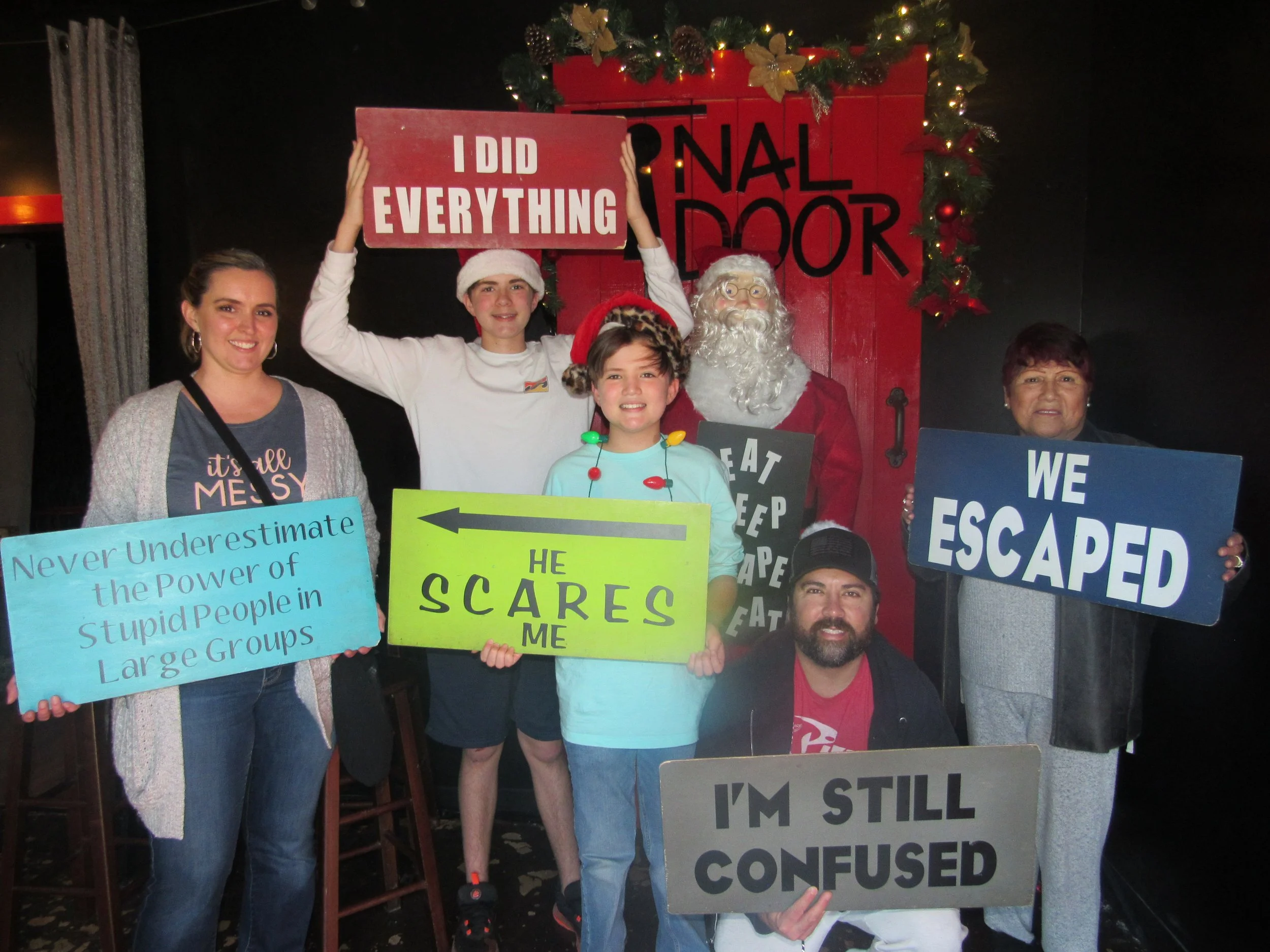 the-final-door-escape-room-columbia-sc-team-photos-12-18-22 (3).JPG
