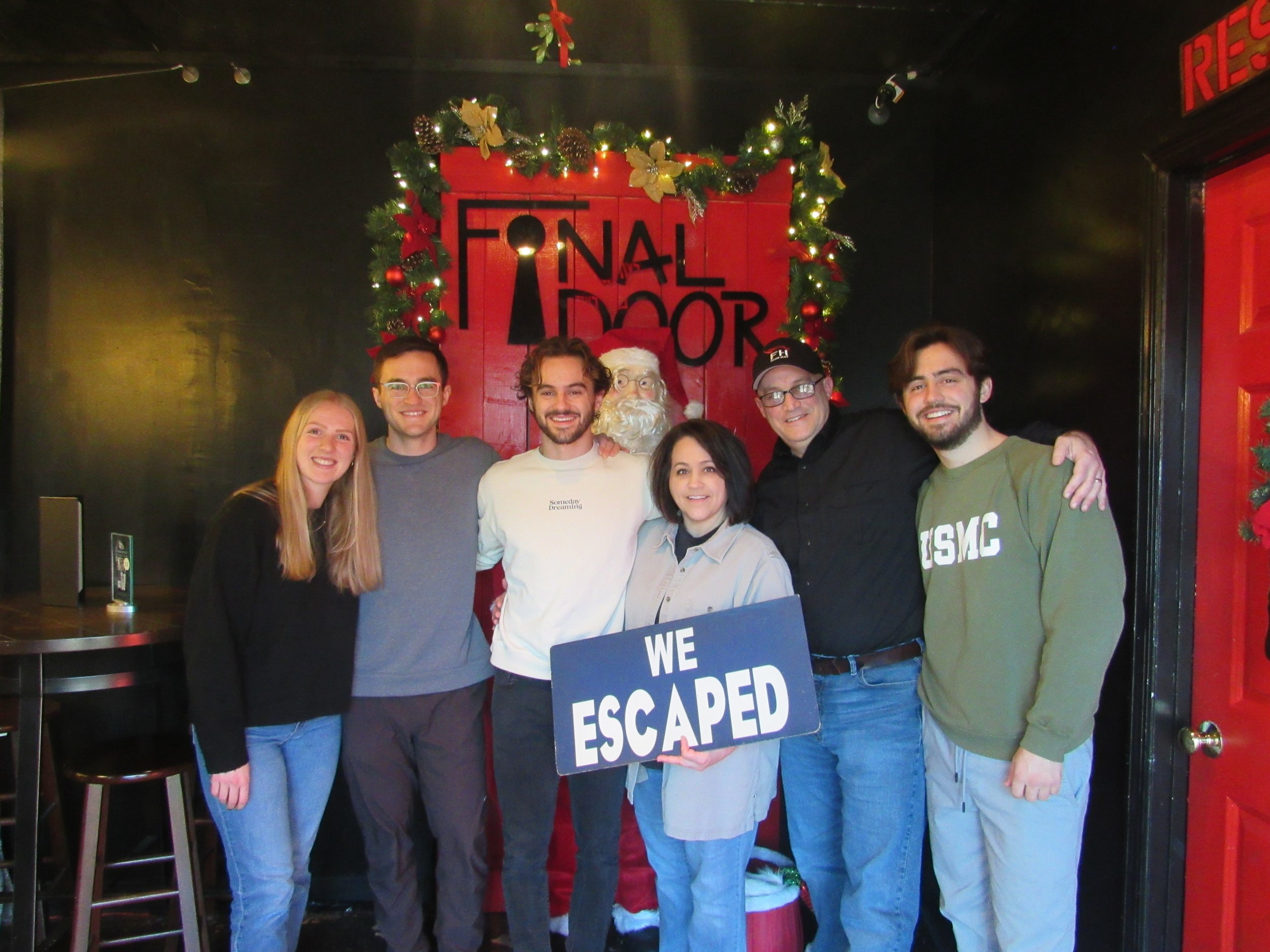 the-final-door-escape-room-columbia-sc-team-photos-12-23-22 (4).JPG