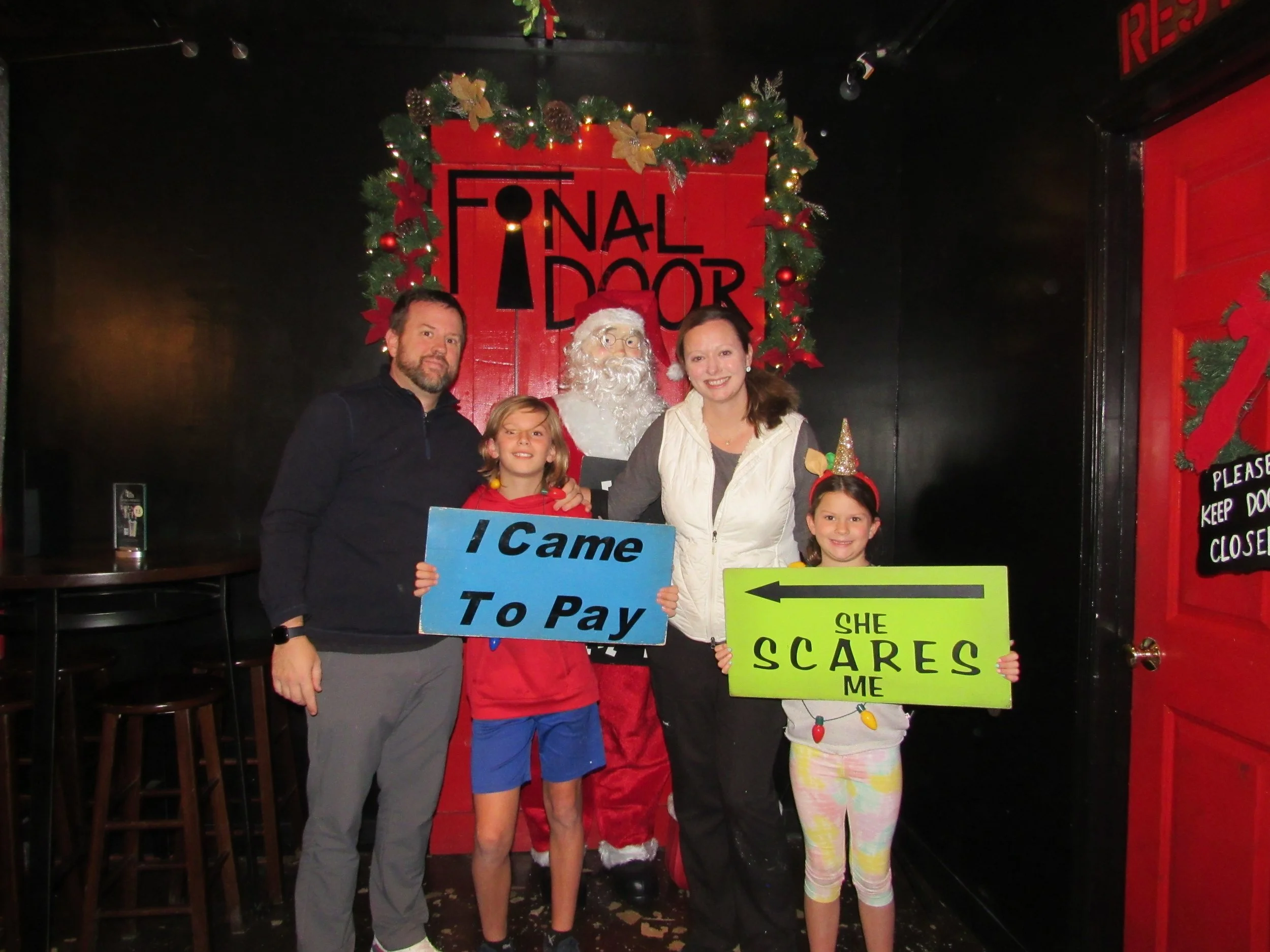 the-final-door-escape-room-columbia-sc-team-photos-12-23-22 (8).JPG
