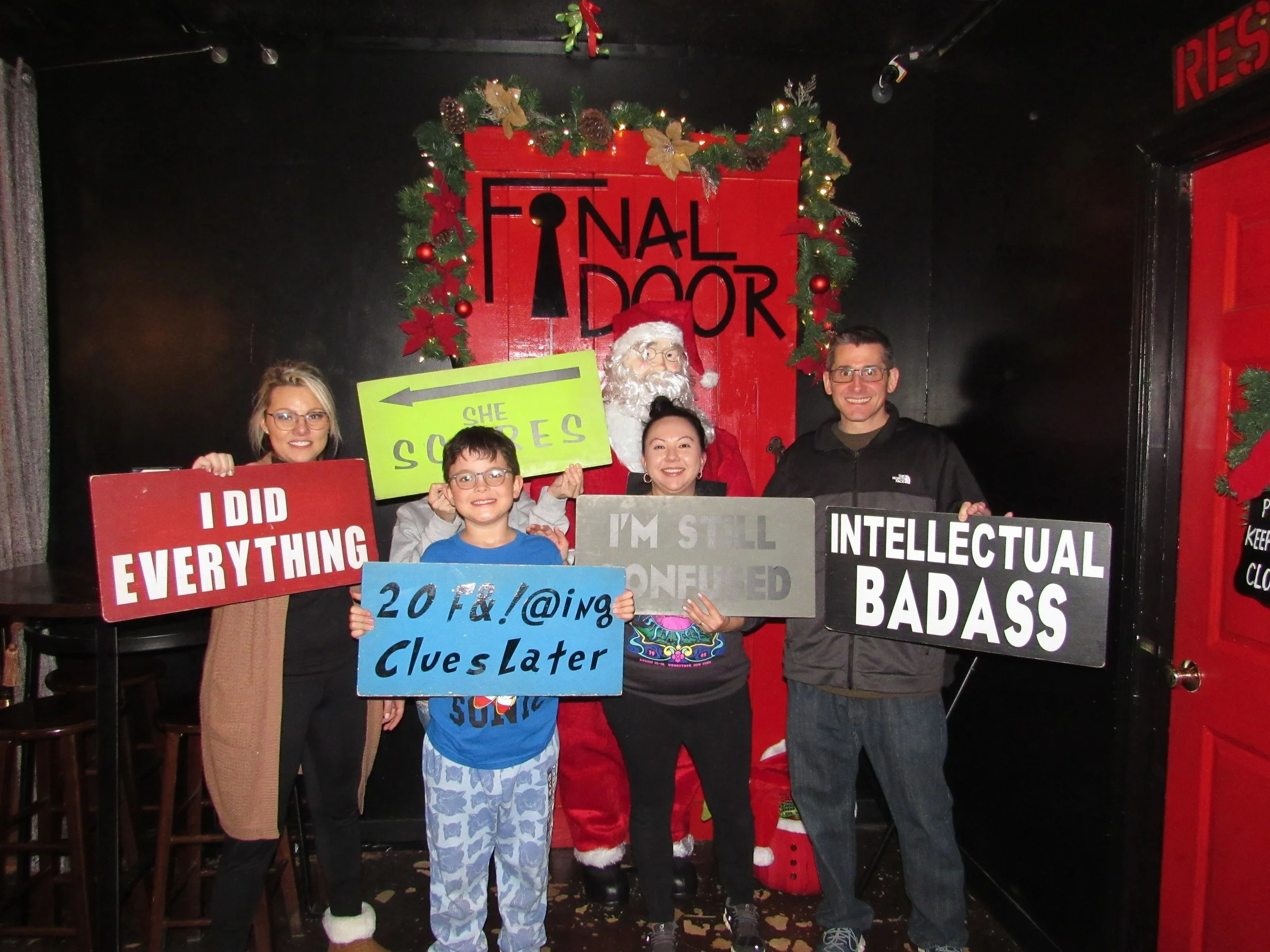the-final-door-escape-room-columbia-sc-team-photos-12-23-22 (13).JPG