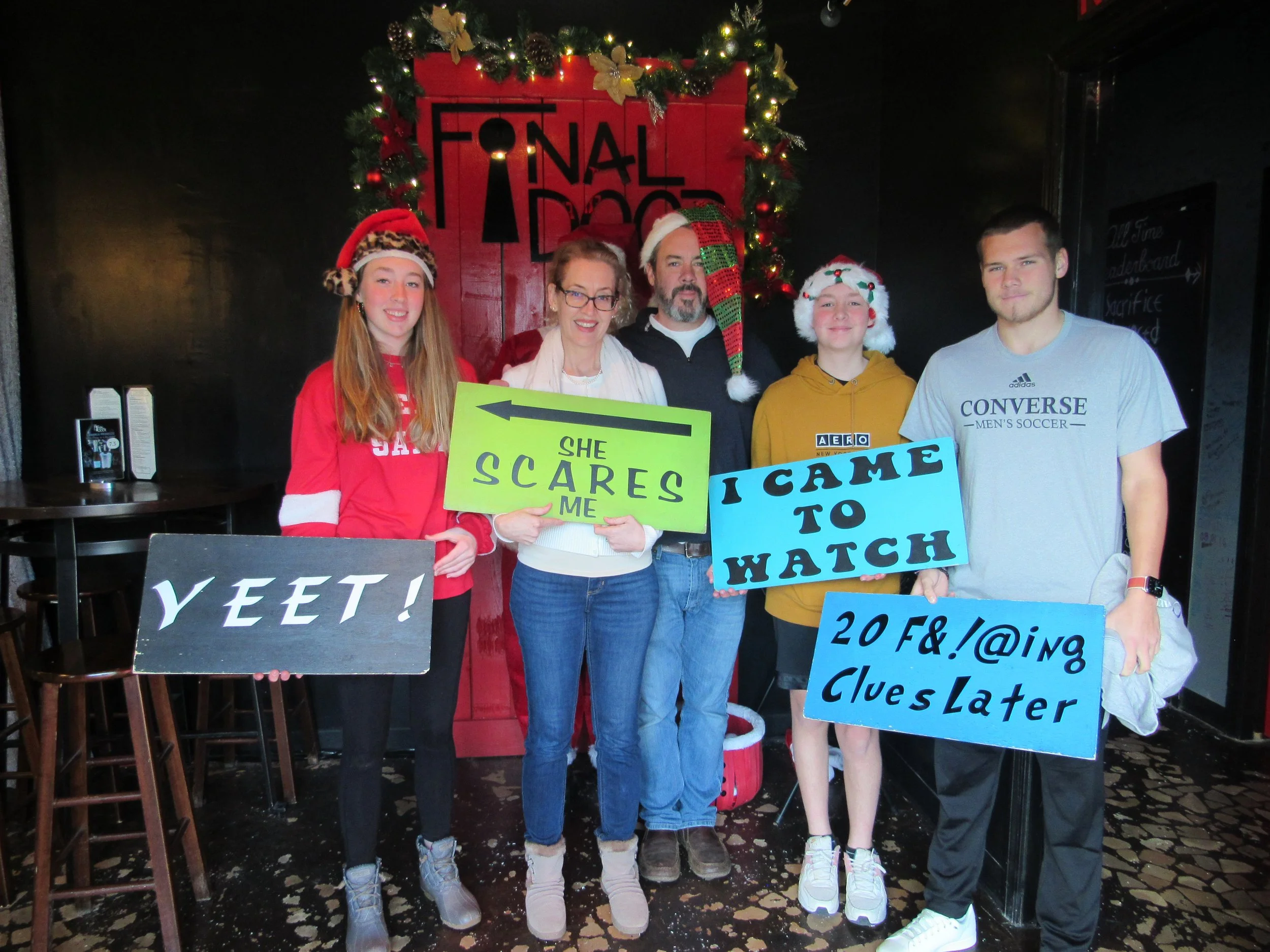the-final-door-escape-room-columbia-sc-team-photos-12-24-22 (6).JPG