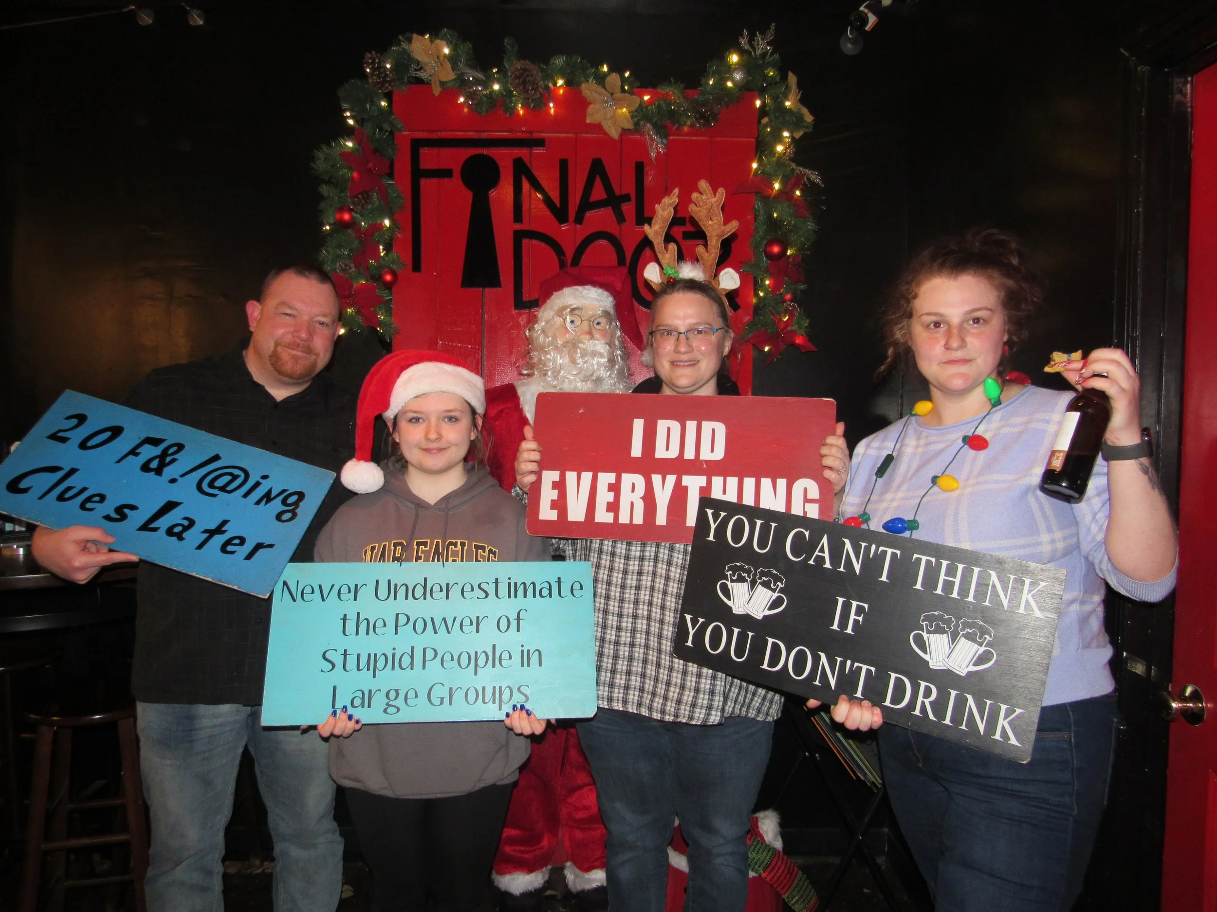 the-final-door-escape-room-columbia-sc-team-photos-12-24-22 (9).JPG