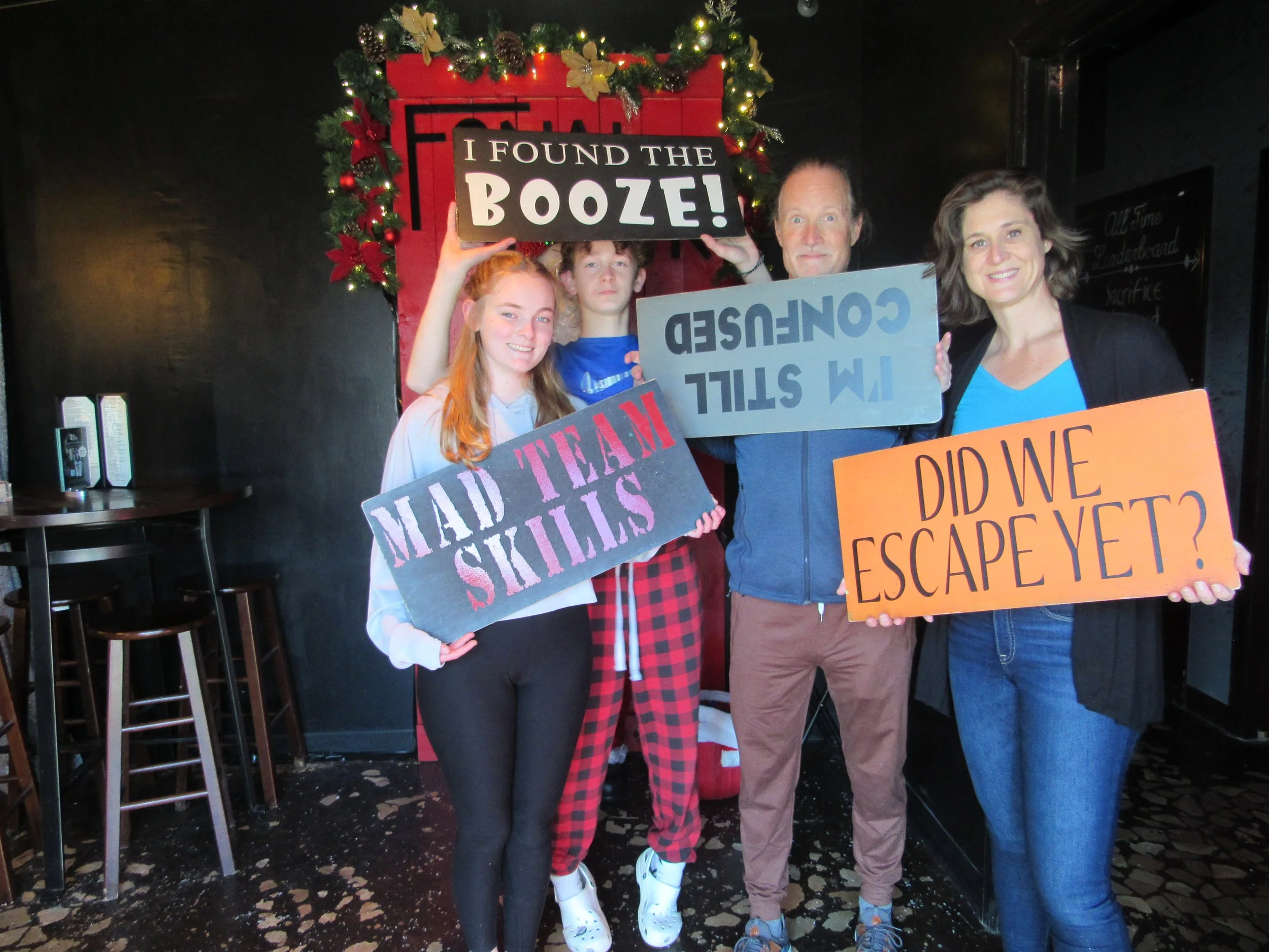 the-final-door-escape-room-columbia-sc-team-photos-12-26-22 (9).JPG