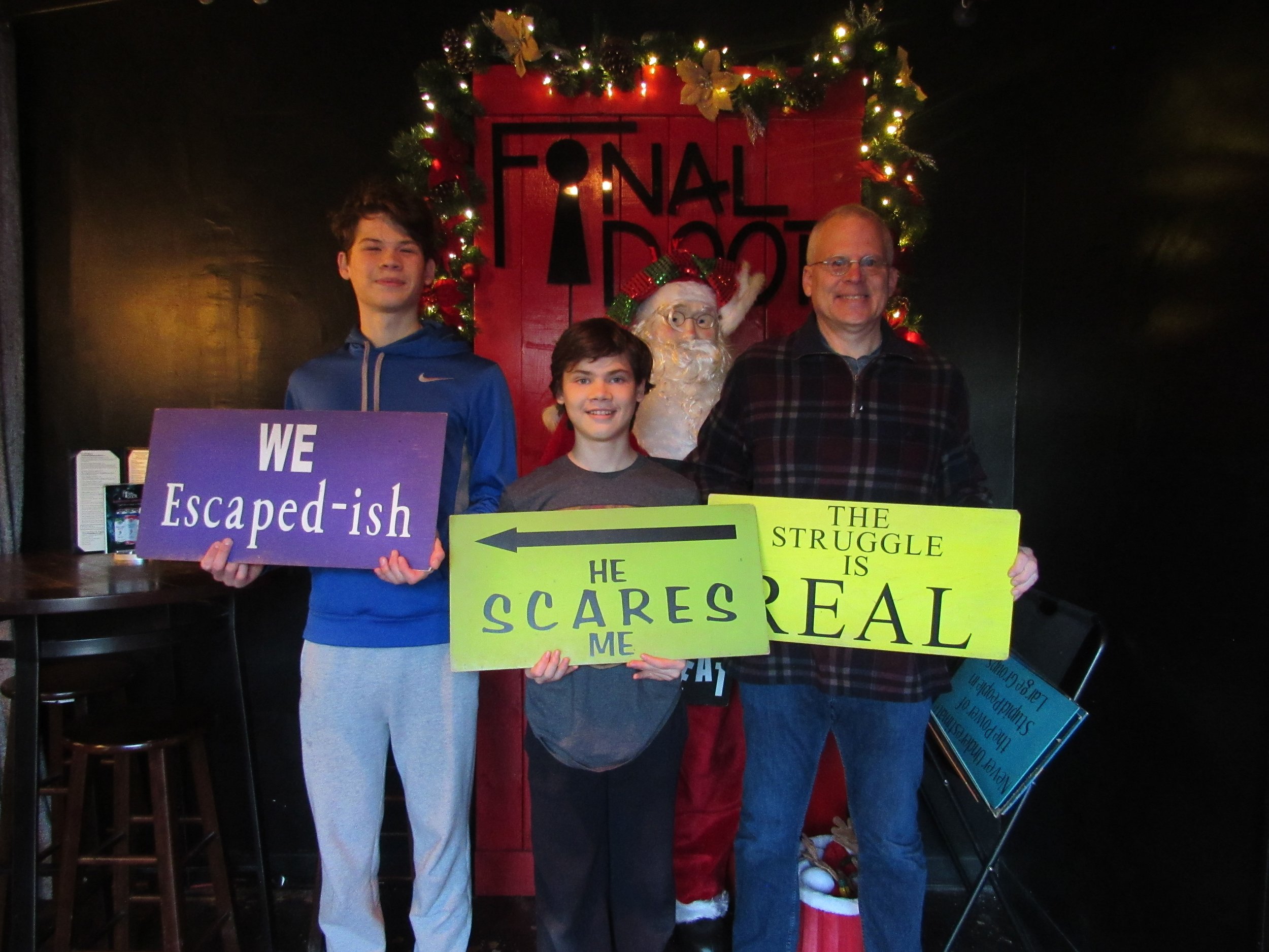 the-final-door-escape-room-columbia-sc-team-photos-12-26-22 (12).JPG