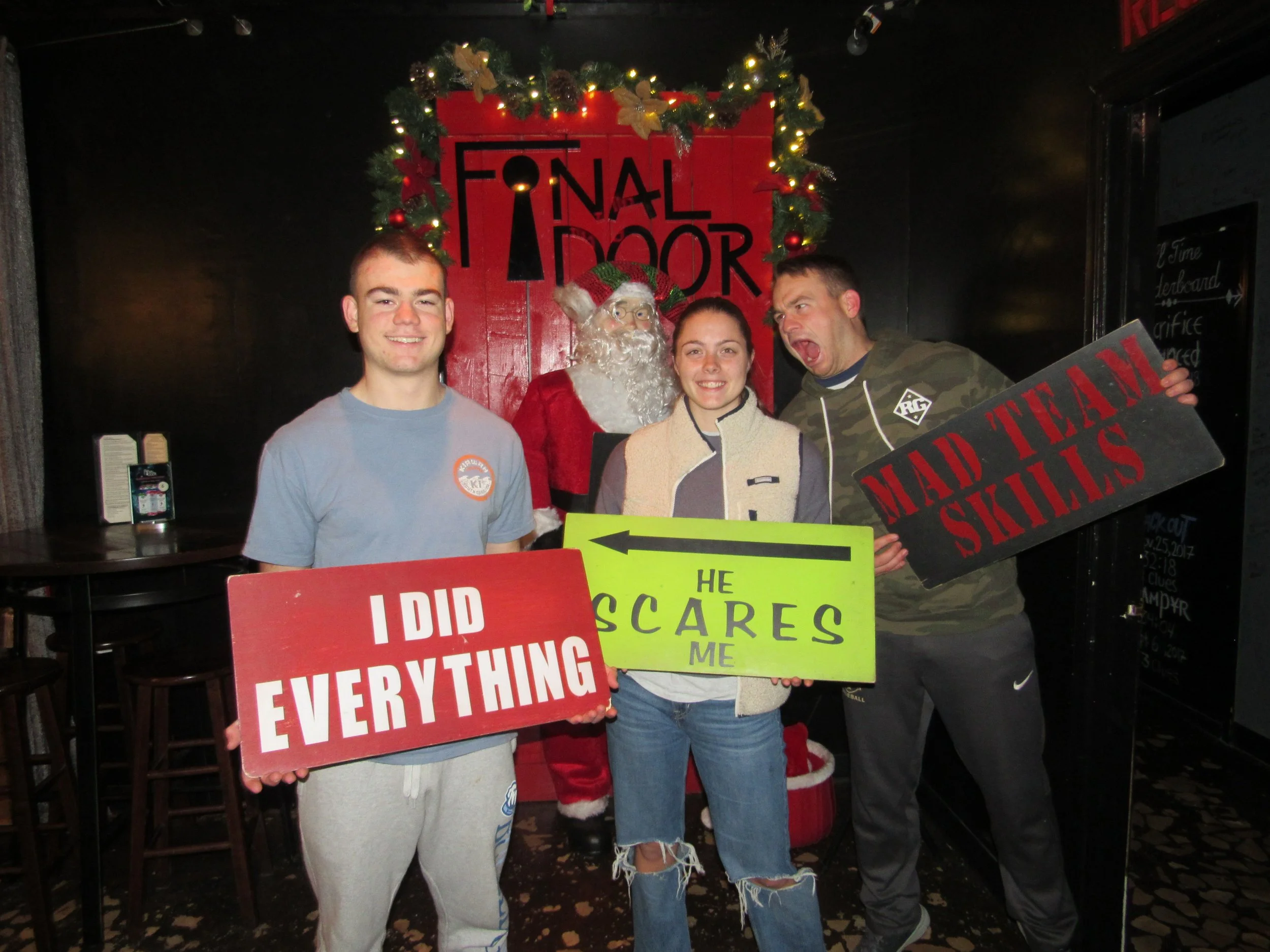 the-final-door-escape-room-columbia-sc-team-photos-12-26-22 (16).JPG