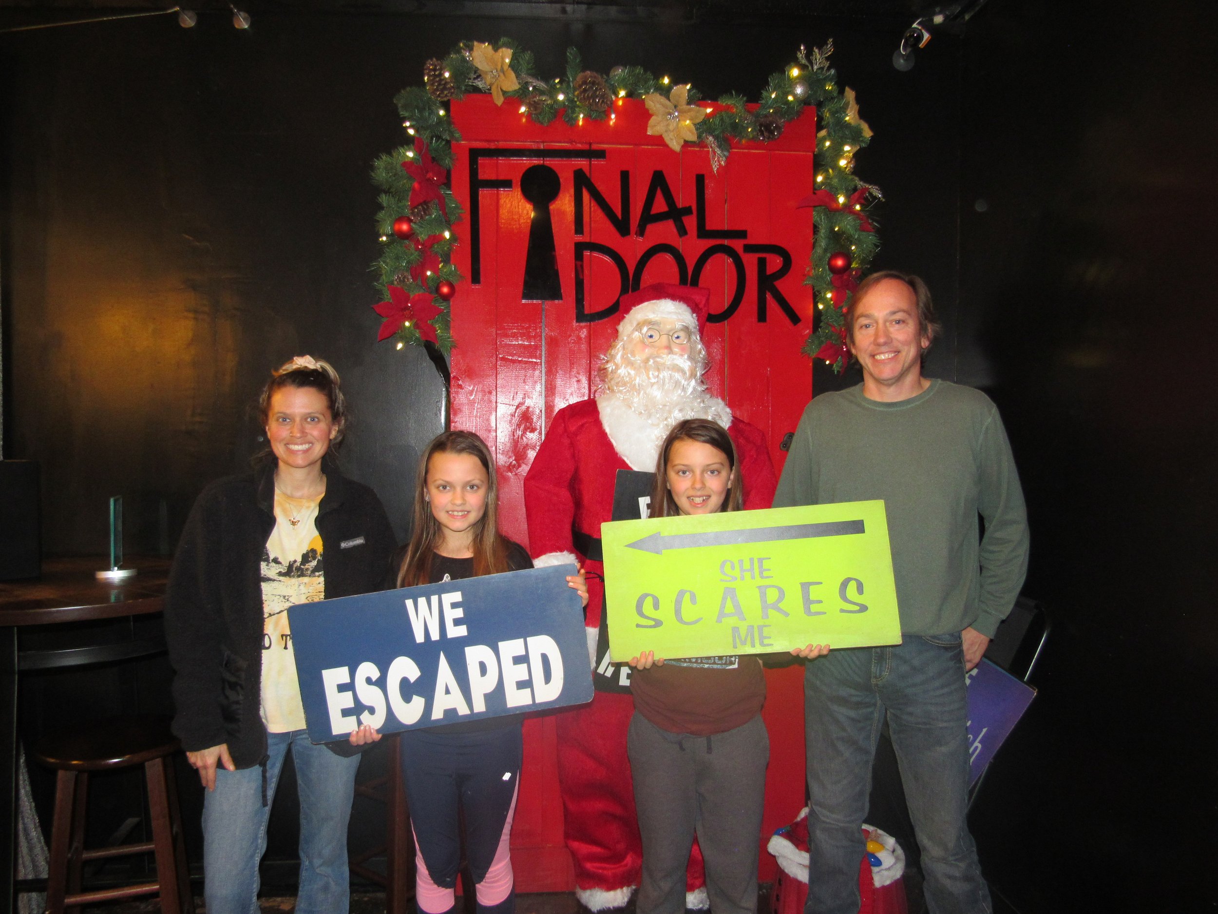 the-final-door-escape-room-columbia-sc-team-photos-01-01-23 (13).JPG