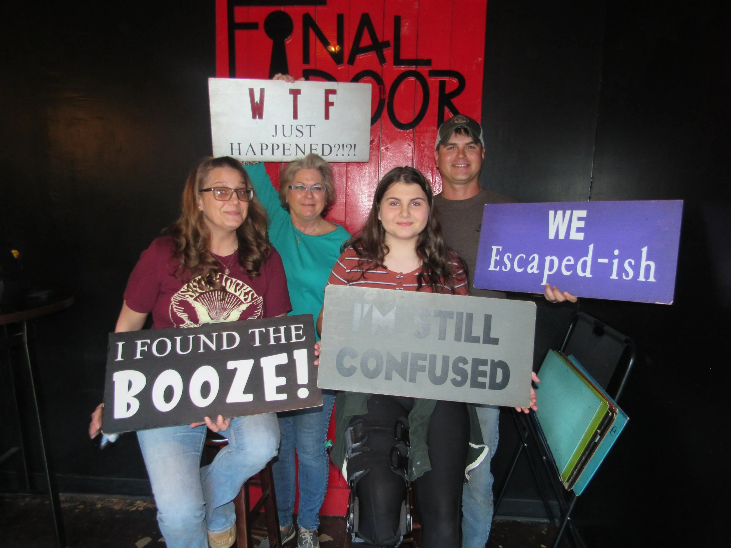 the-final-door-escape-room-columbia-sc-team-photos-01-15-23 (5).JPG
