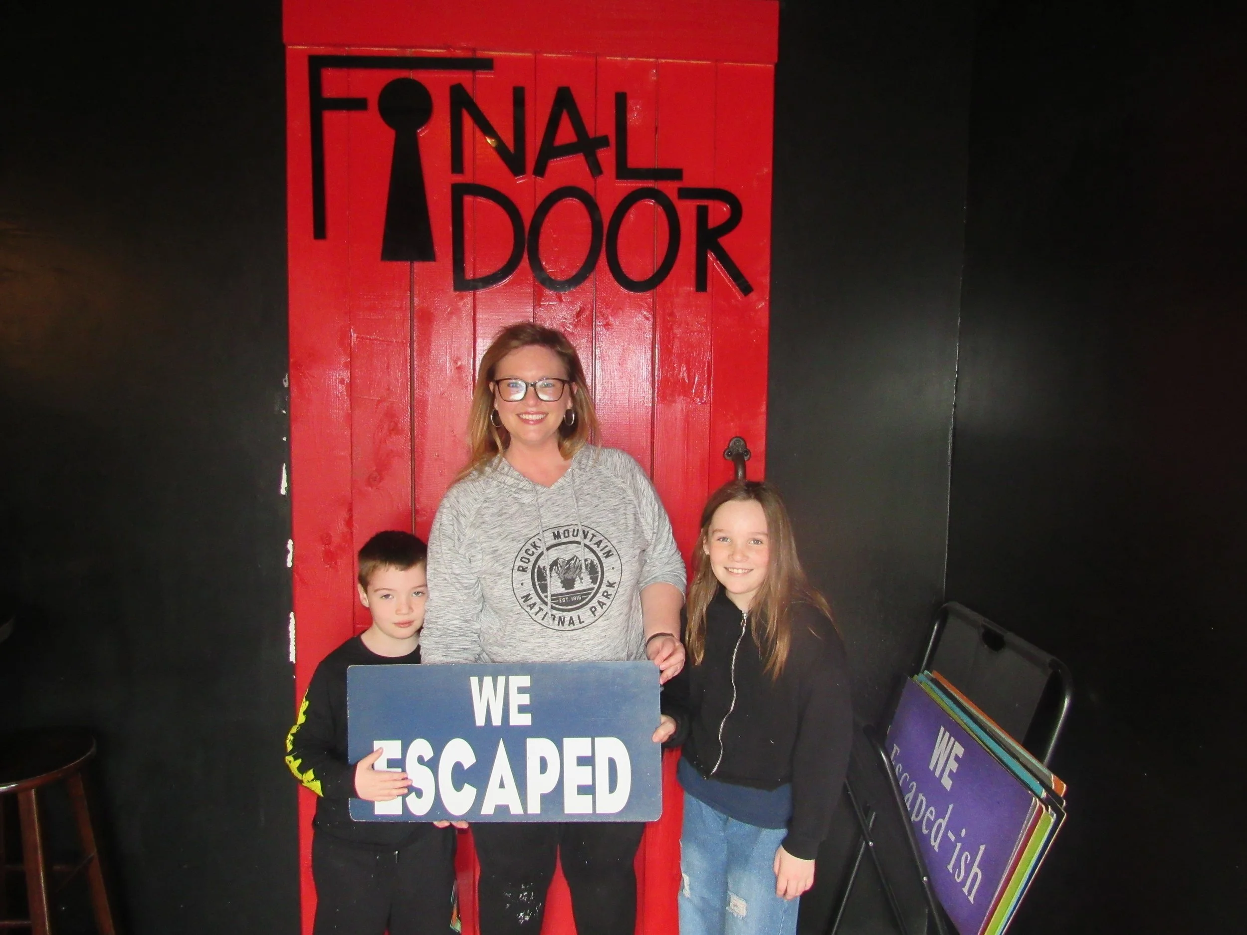 the-final-door-escape-room-columbia-sc-team-photos-01-16-23 (3).JPG