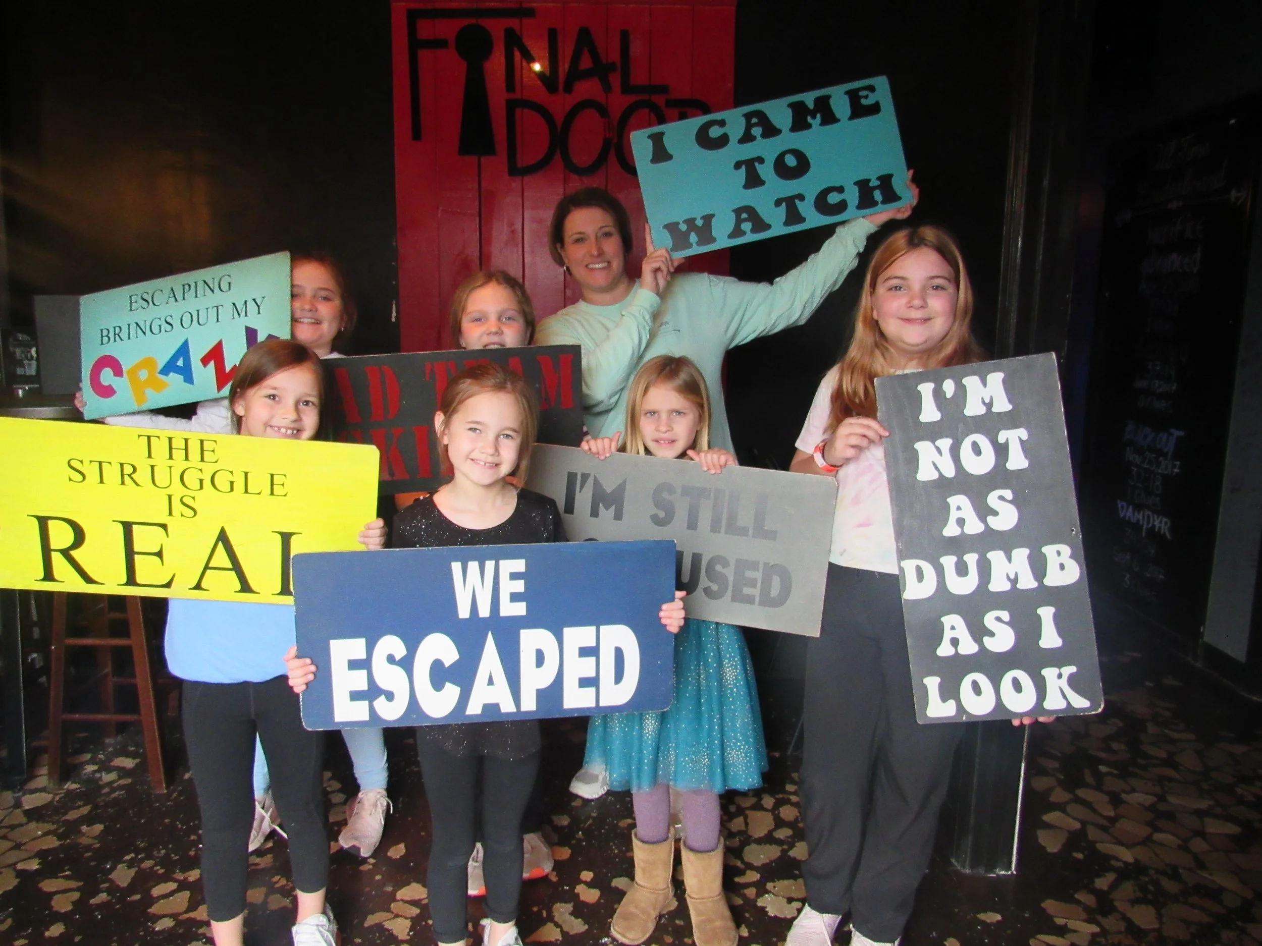 the-final-door-escape-room-columbia-sc-team-photos-01-16-23 (5).JPG