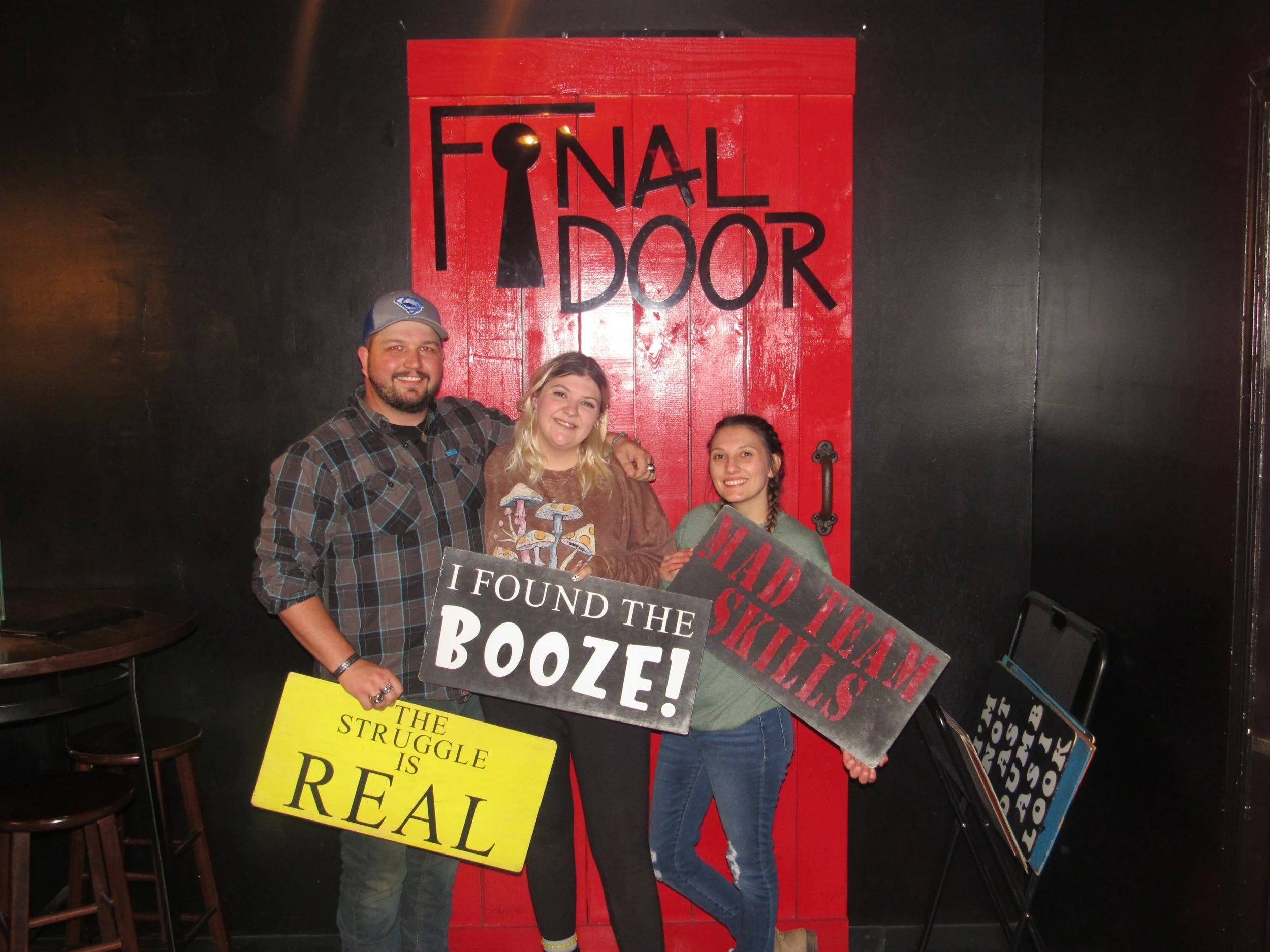 the-final-door-escape-room-columbia-sc-team-photos-01-22-23(9).JPG