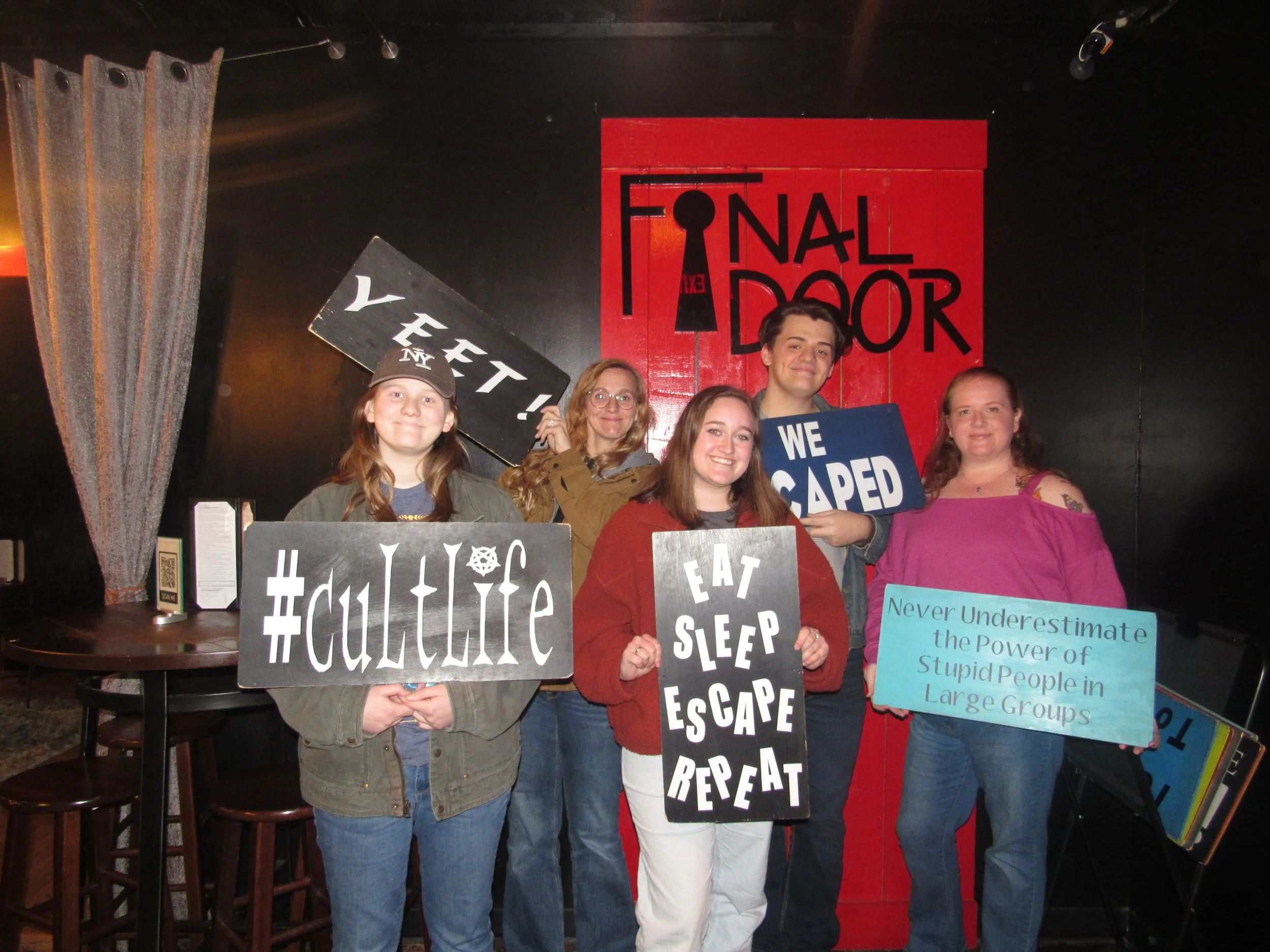 the-final-door-escape-room-columbia-sc-team-photos-01-27-23(7).JPG
