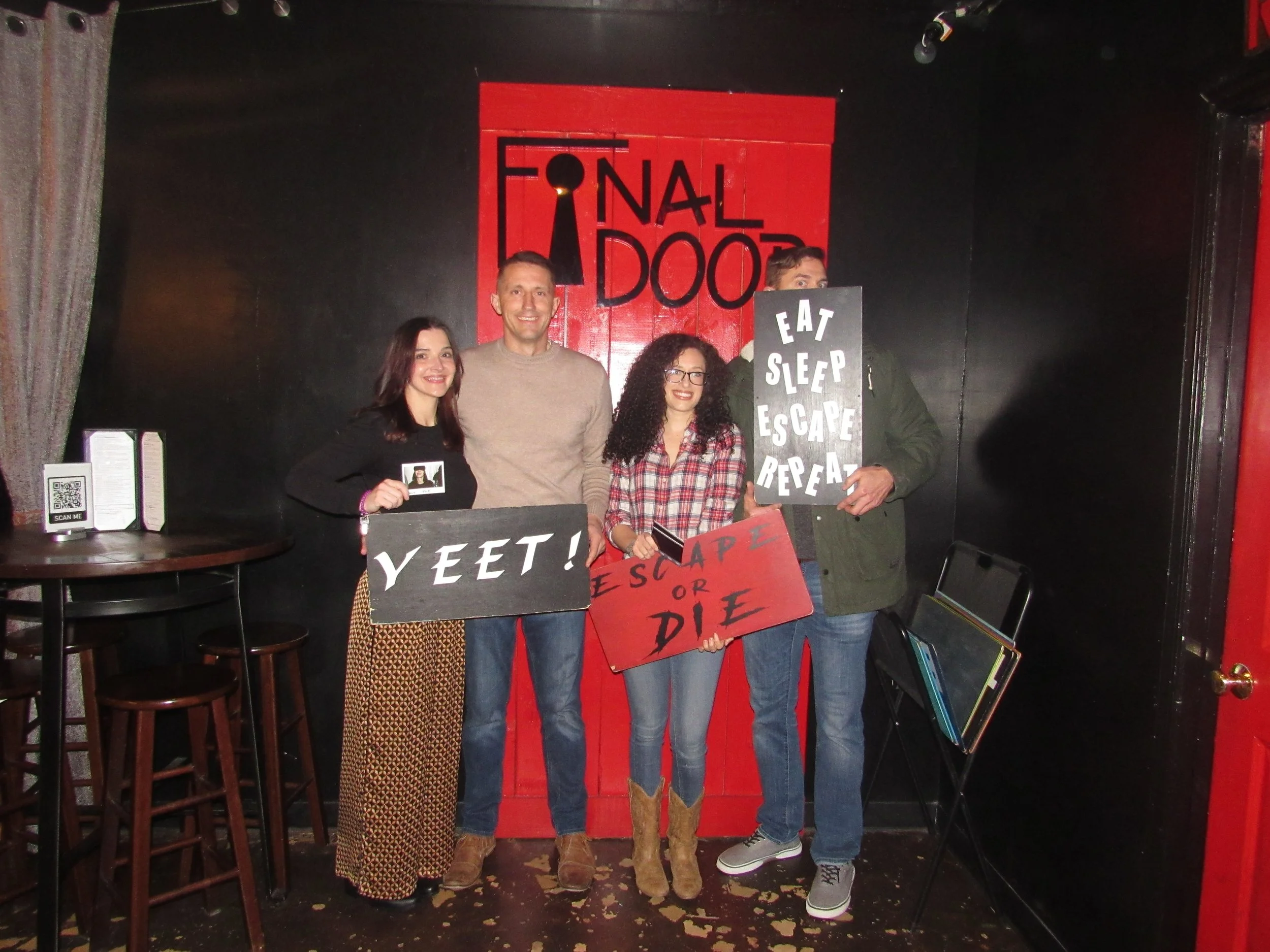 the-final-door-escape-room-columbia-sc-team-photos-01-27-23(10).JPG