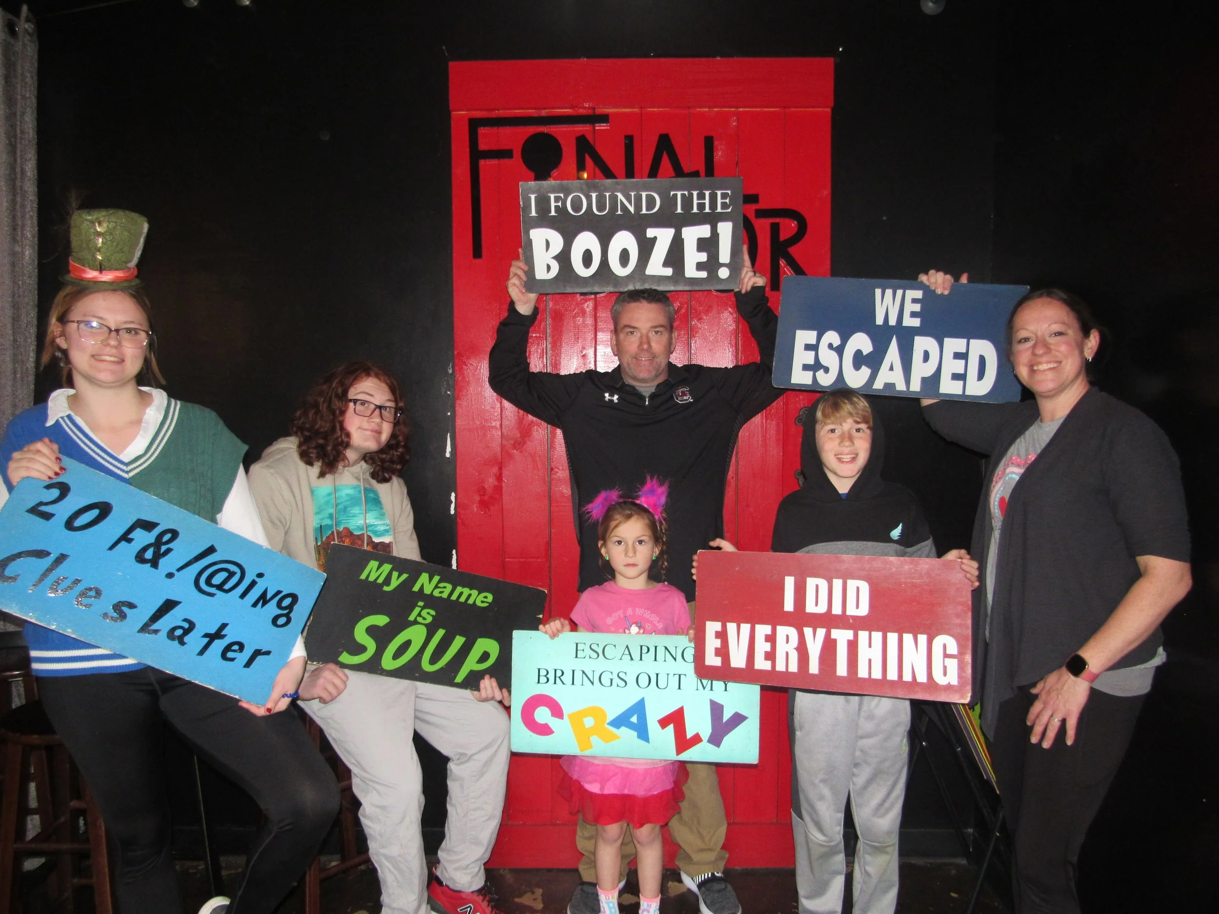 the-final-door-escape-room-columbia-sc-team-photos-02-11-23 (5).JPG
