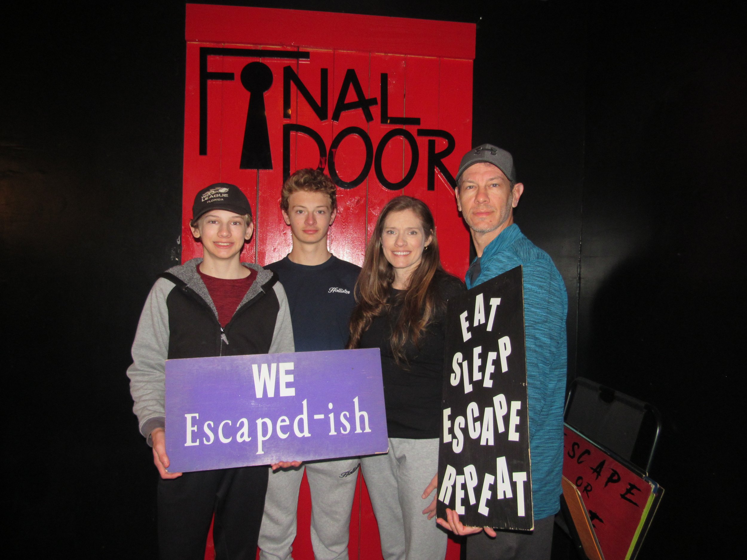 the-final-door-escape-room-columbia-sc-team-photos-02-16-23 (1).JPG
