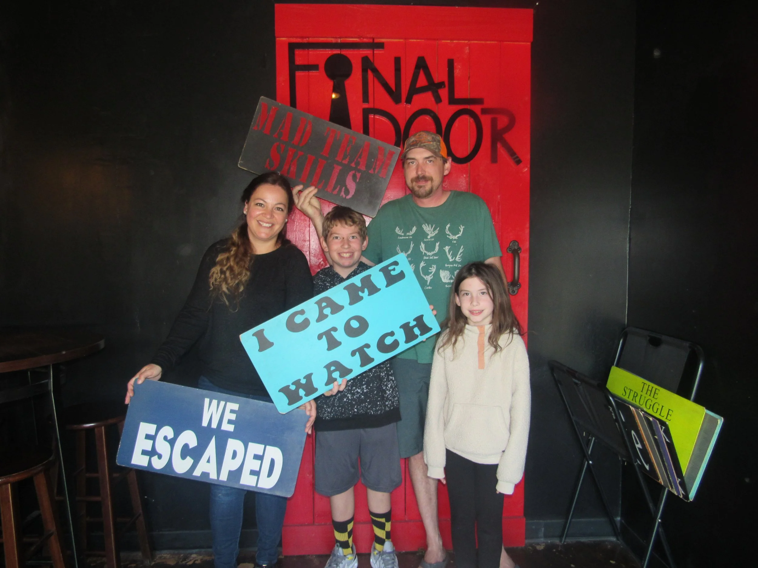 the-final-door-escape-room-columbia-sc-team-photos-03-05-23  (1).JPG