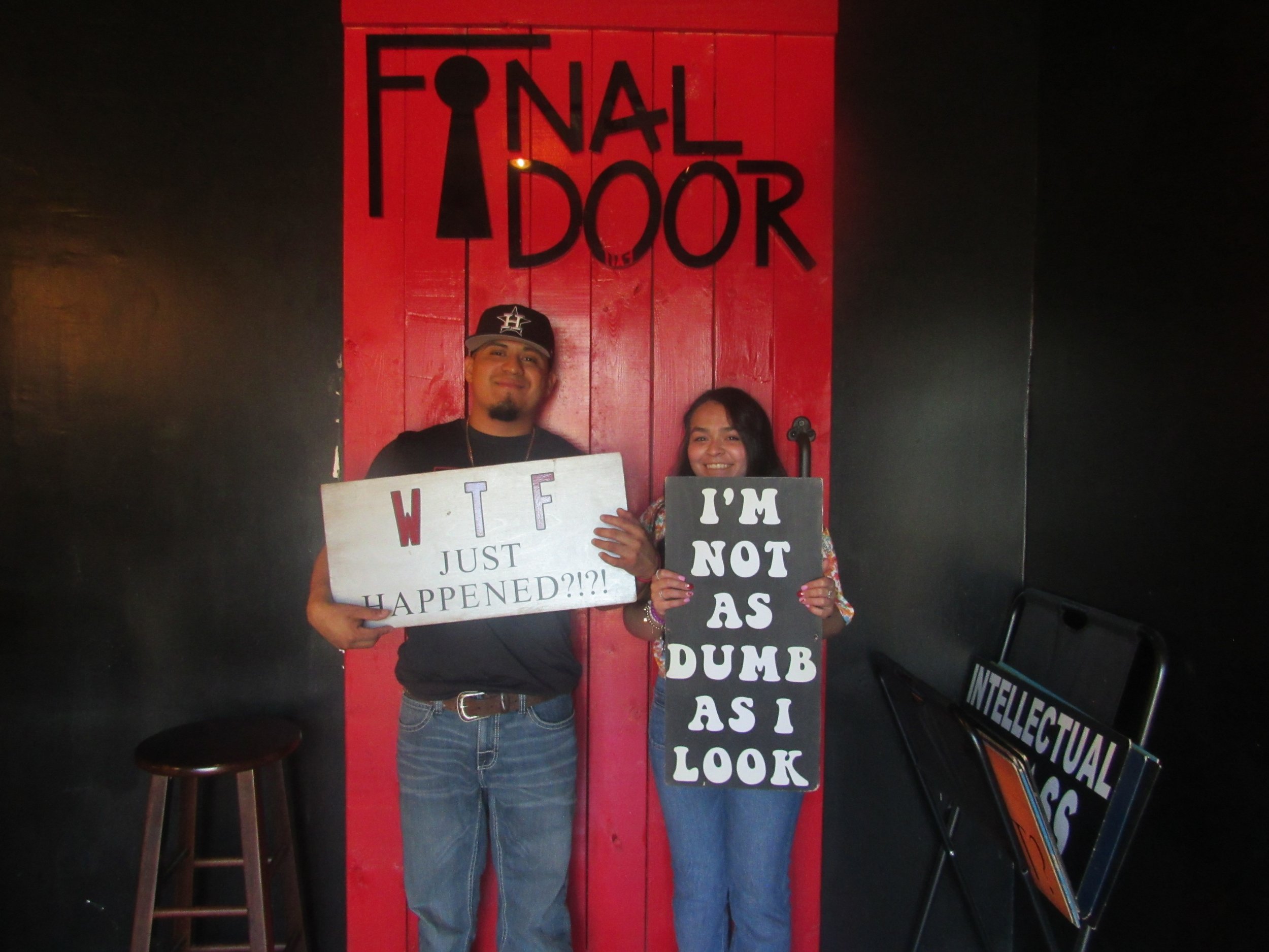 the-final-door-escape-room-columbia-sc-team-photos-03-05-23  (4).JPG