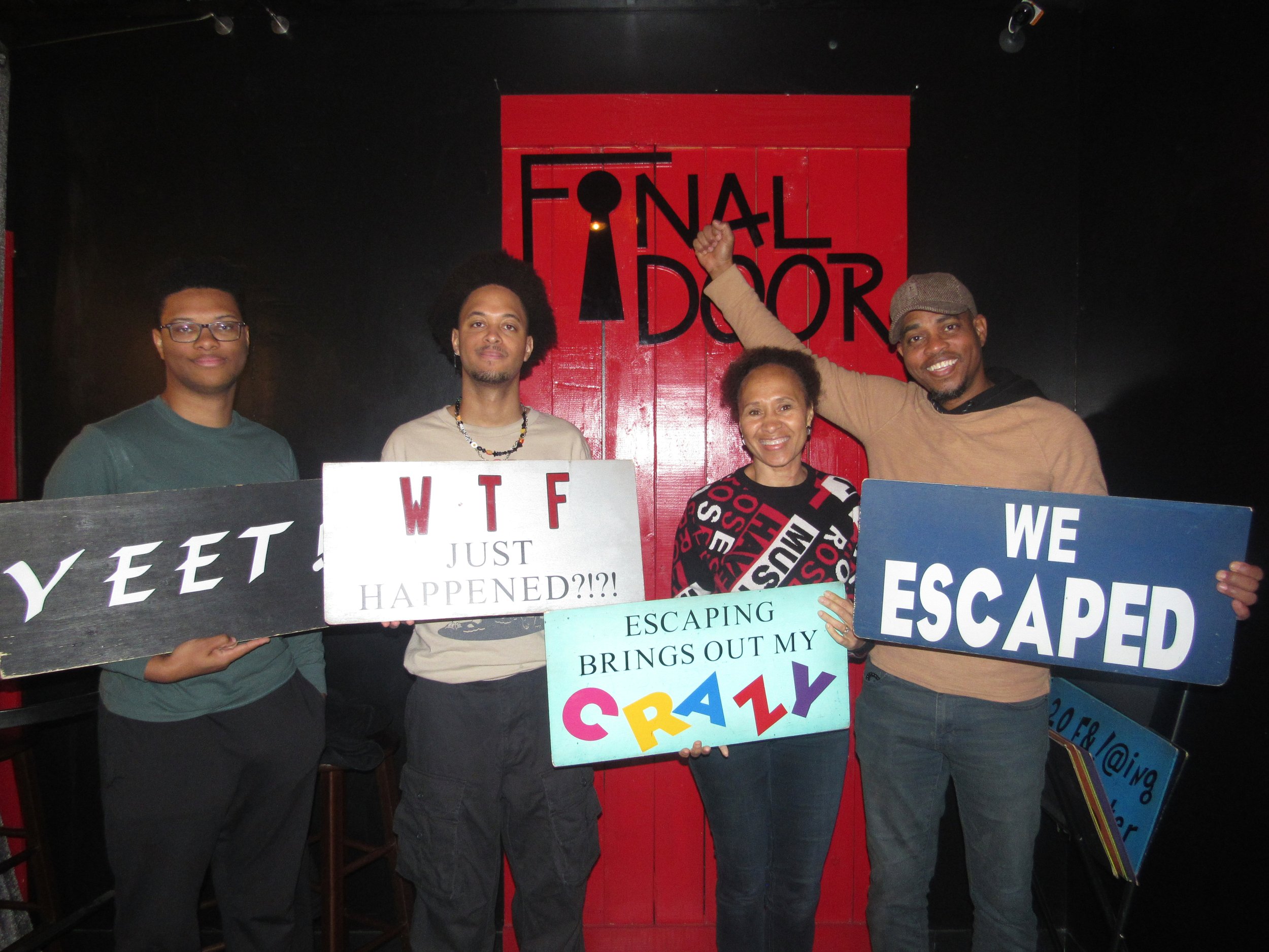 the-final-door-escape-room-columbia-sc-team-photos-03-12-23  (10).JPG