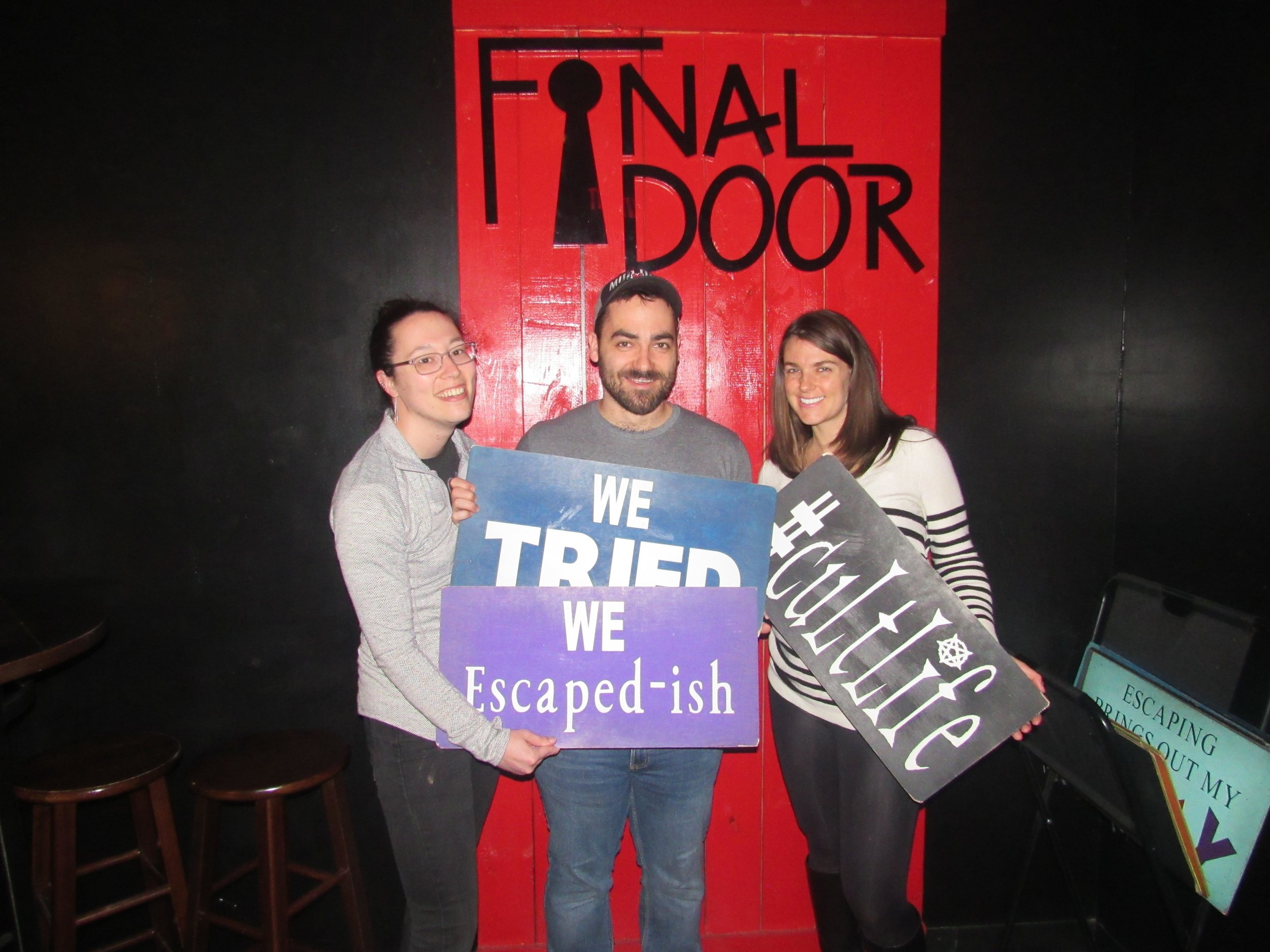 the-final-door-escape-room-columbia-sc-team-photos-03-12-23  (11).JPG