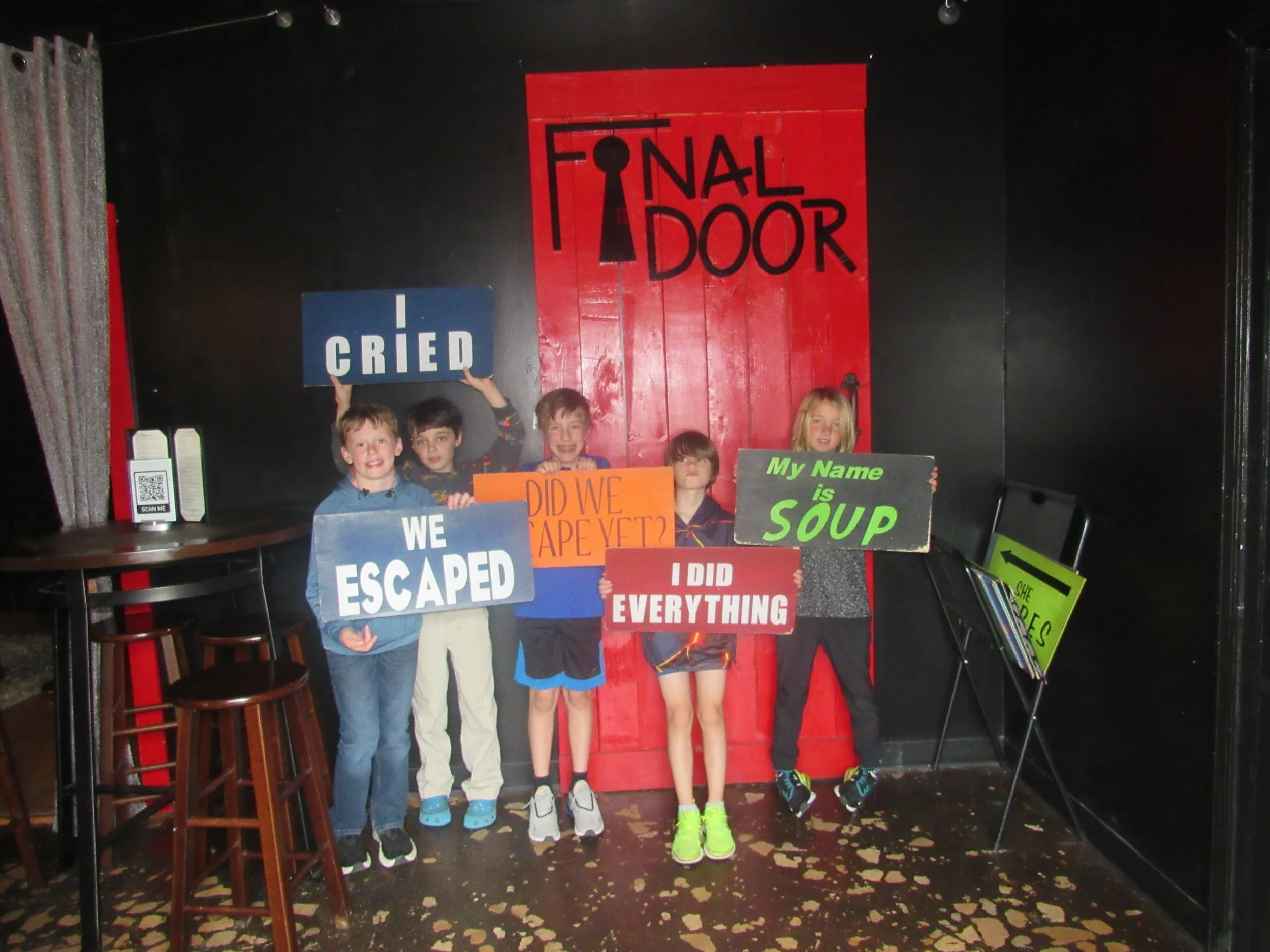 the-final-door-escape-room-columbia-sc-team-photos-03-18-23 (7).JPG