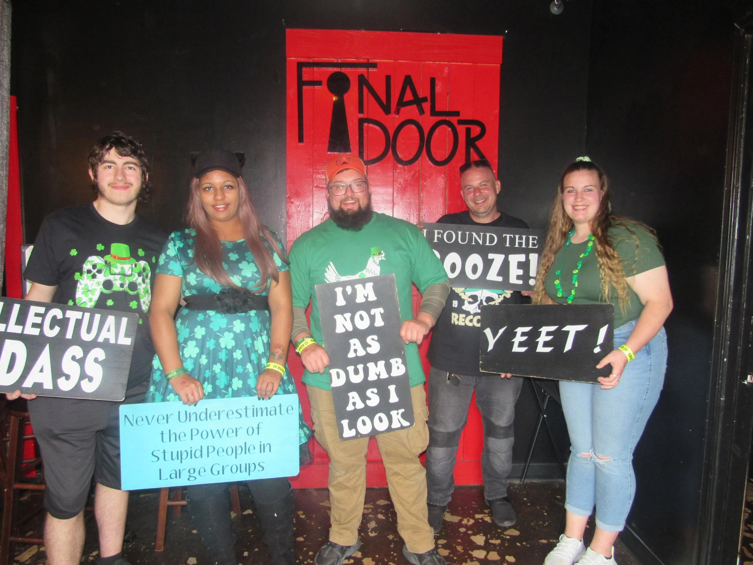 the-final-door-escape-room-columbia-sc-team-photos-03-18-23 (16).JPG