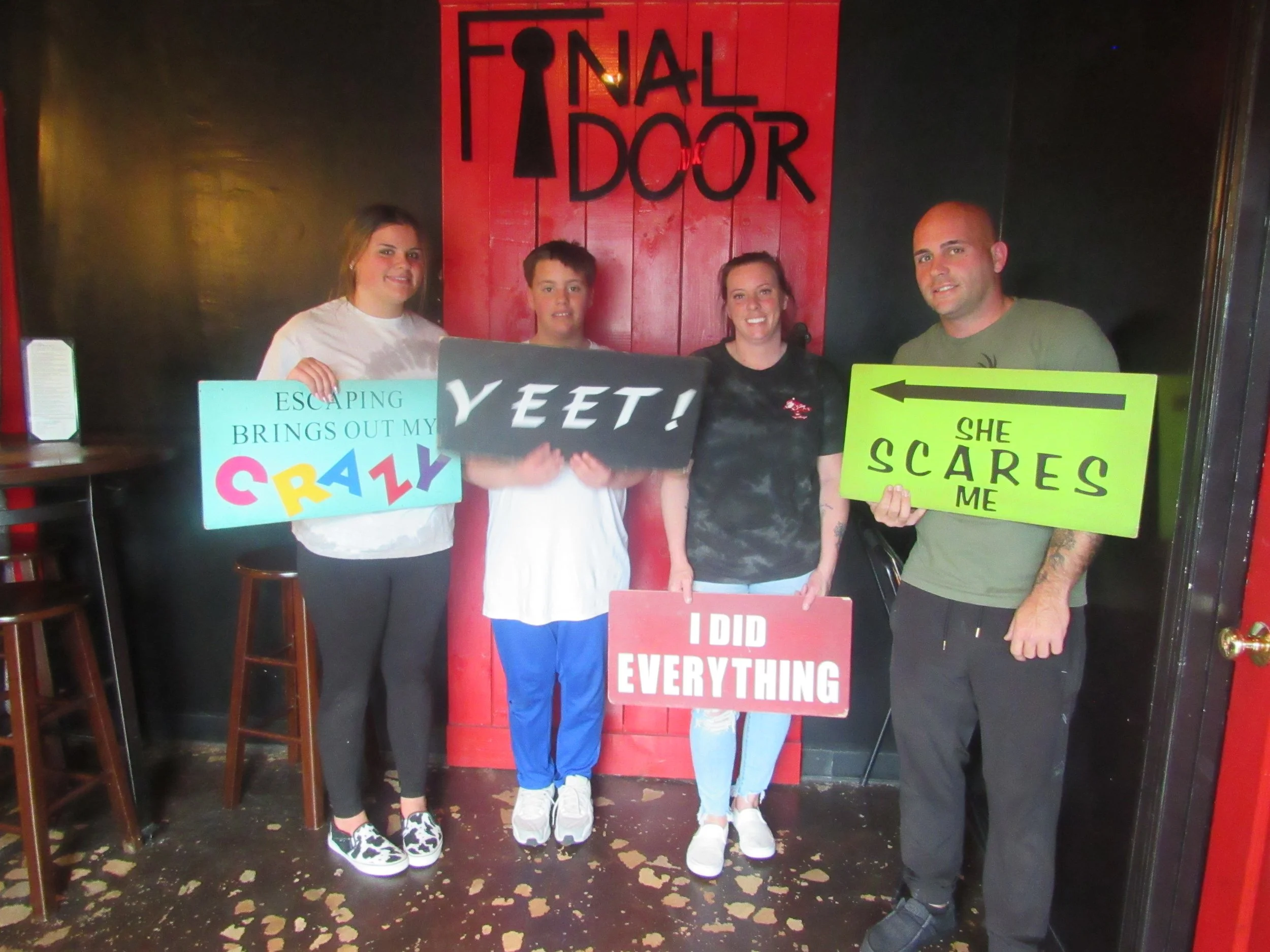 the-final-door-escape-room-columbia-sc-team-photos-03-18-23 (19).JPG