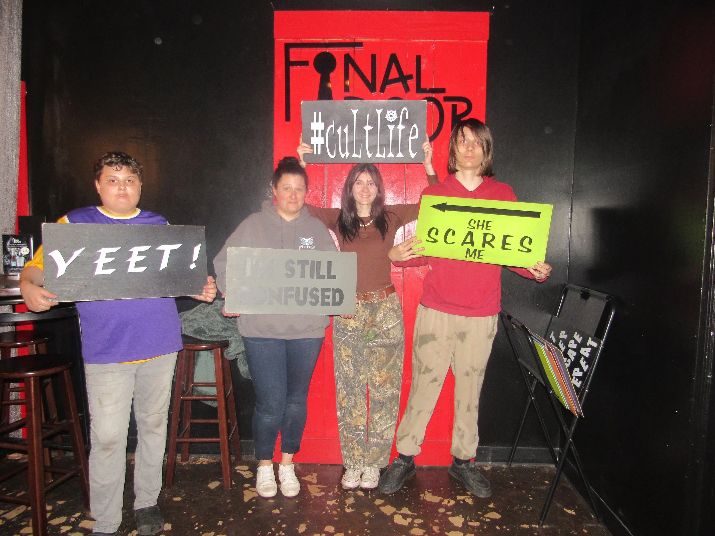the-final-door-escape-room-columbia-sc-team-photos-03-18-23 (24).JPG