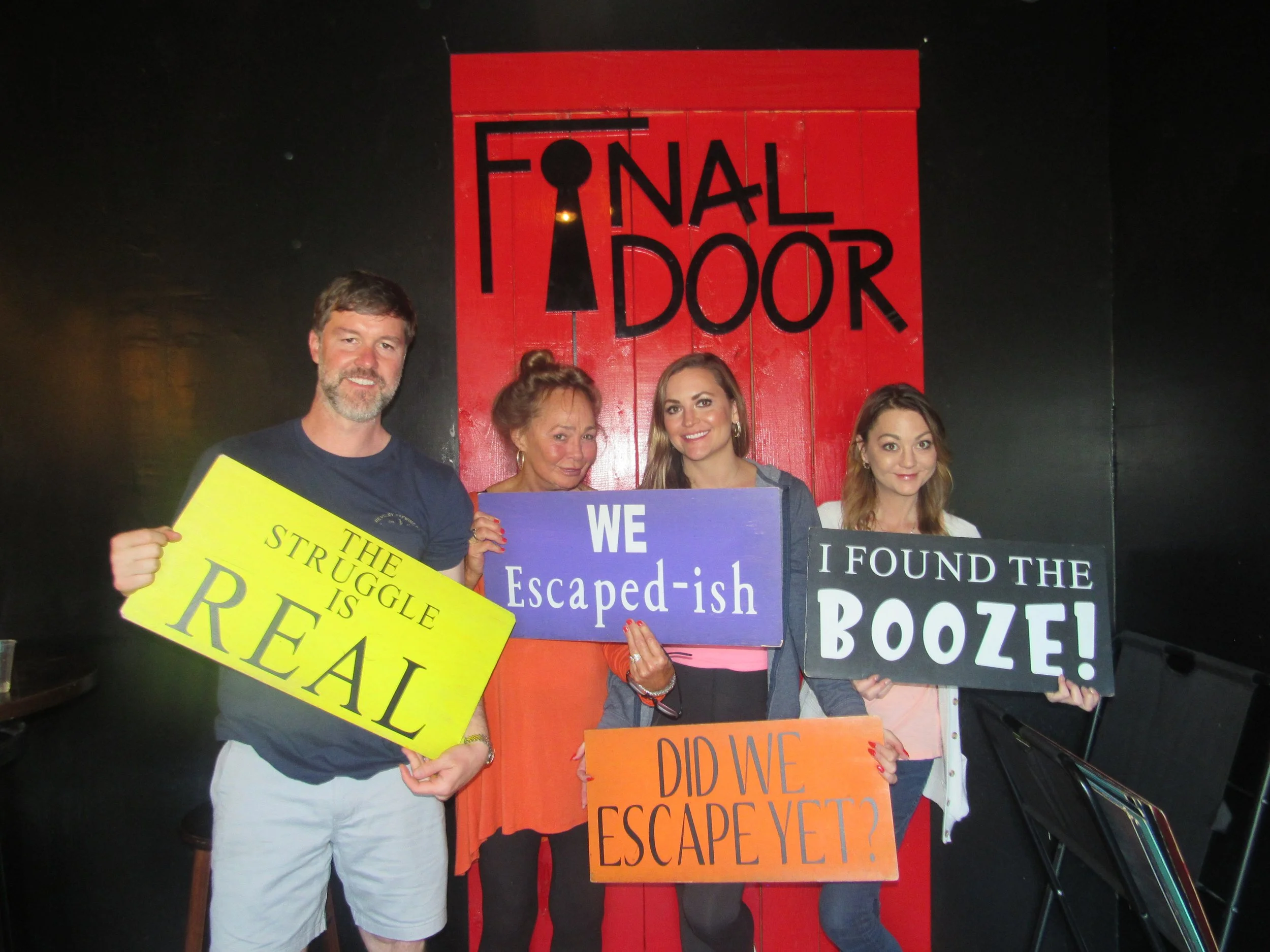 the-final-door-escape-room-columbia-sc-team-photos-03-24-23 (3).JPG