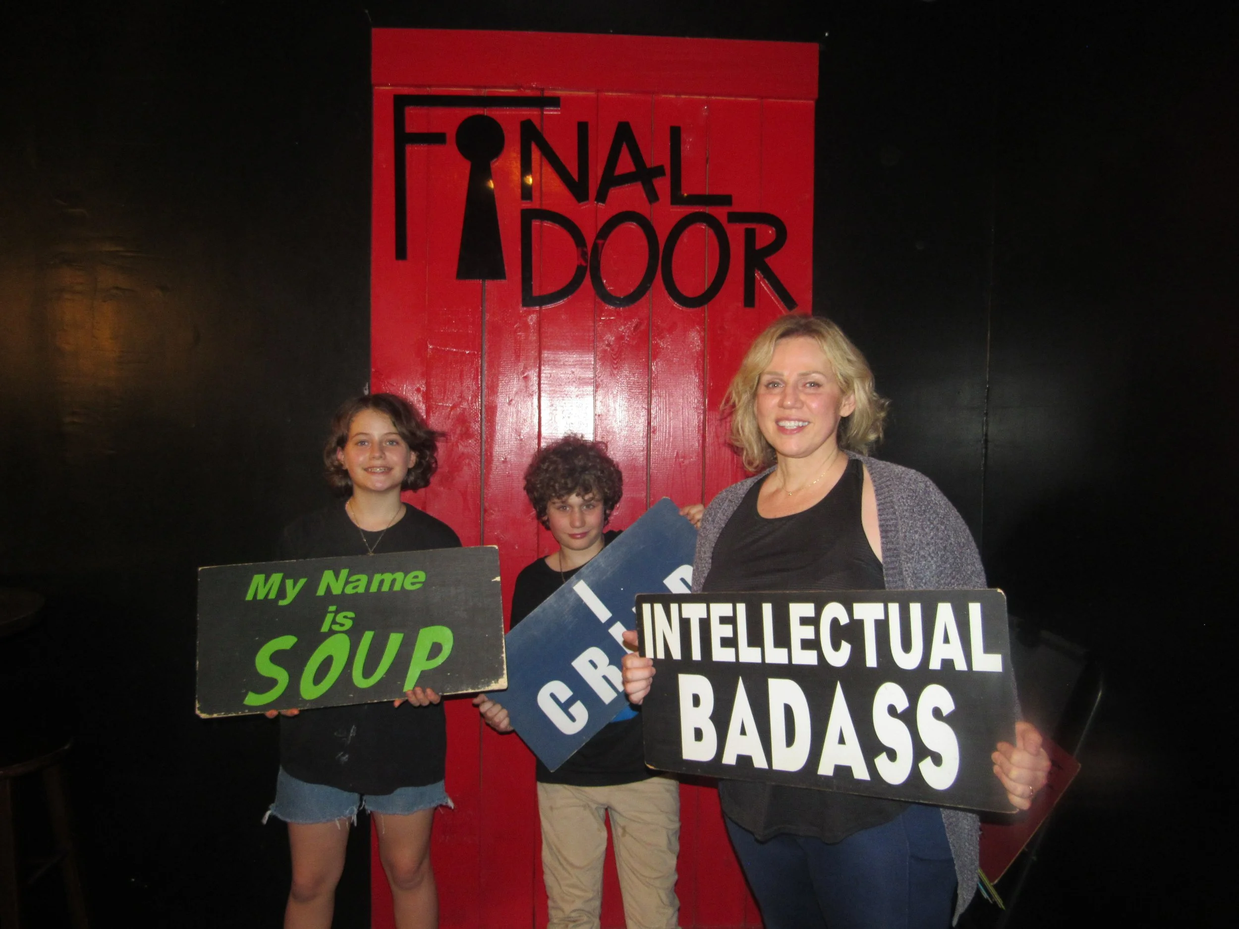 the-final-door-escape-room-columbia-sc-team-photos-03-25-23 (23).JPG