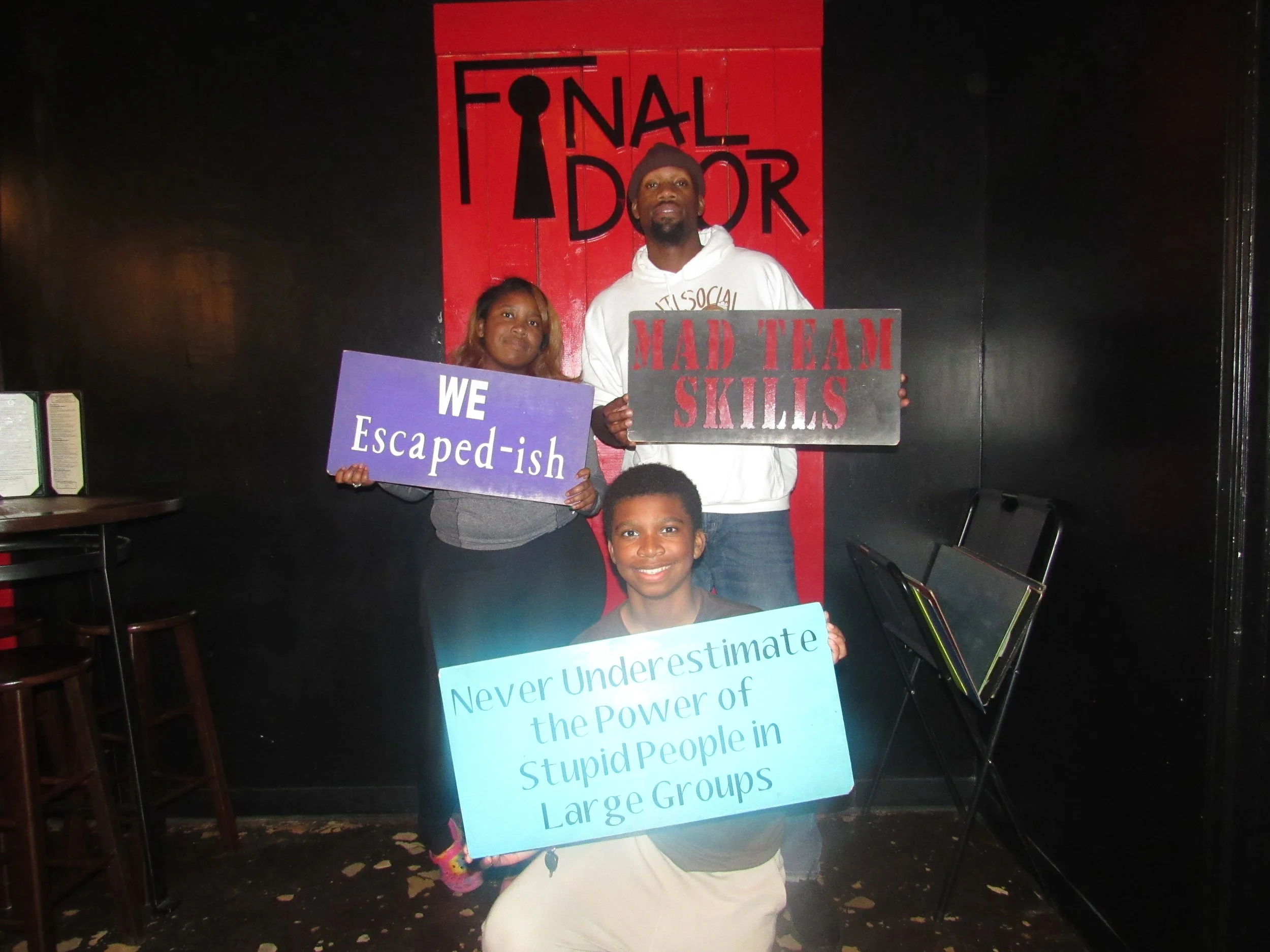 the-final-door-escape-room-columbia-sc-team-photos-03-29-23 (11).JPG
