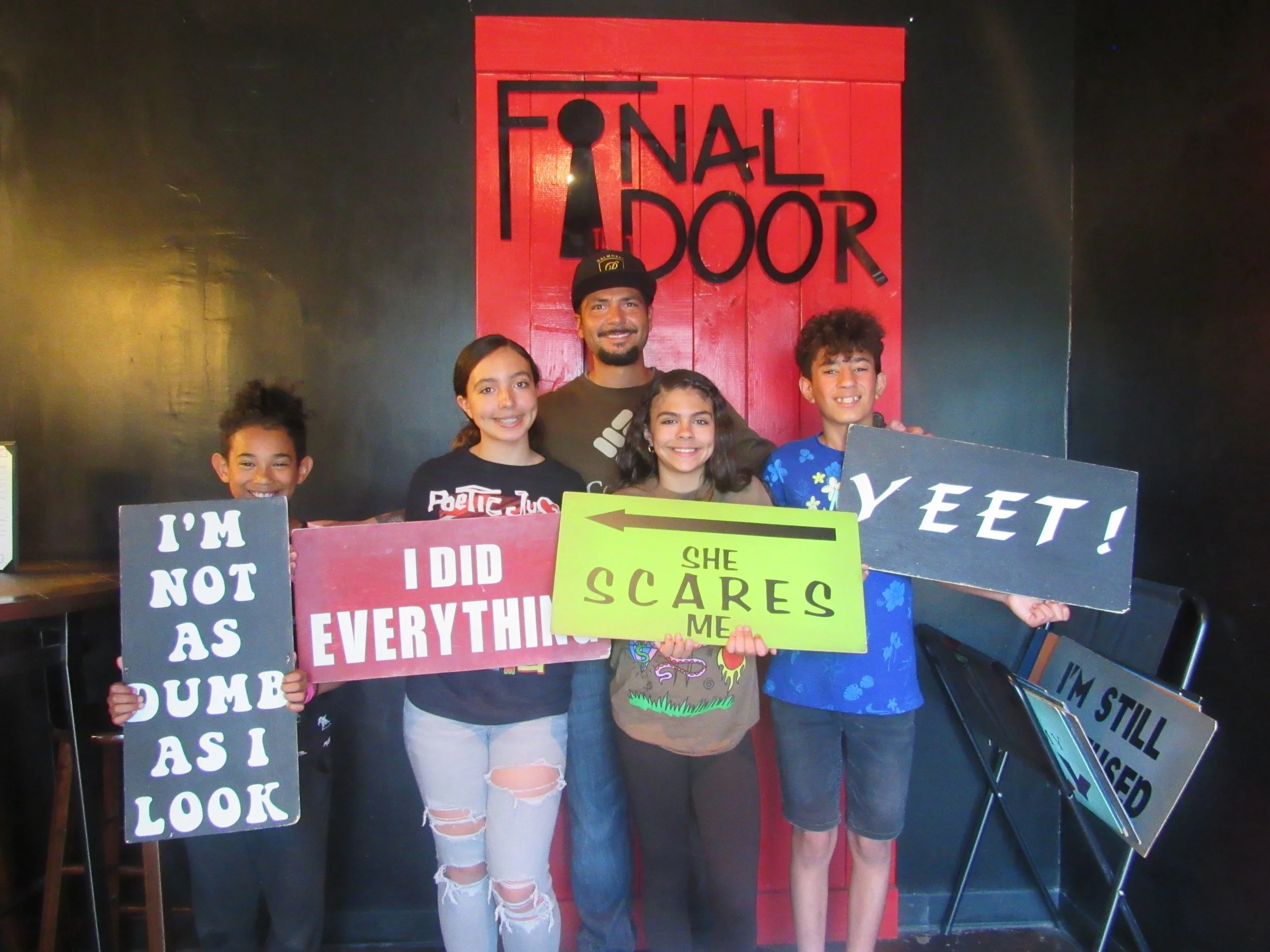 the-final-door-escape-room-columbia-sc-team-photos-04-01-23 (8).JPG