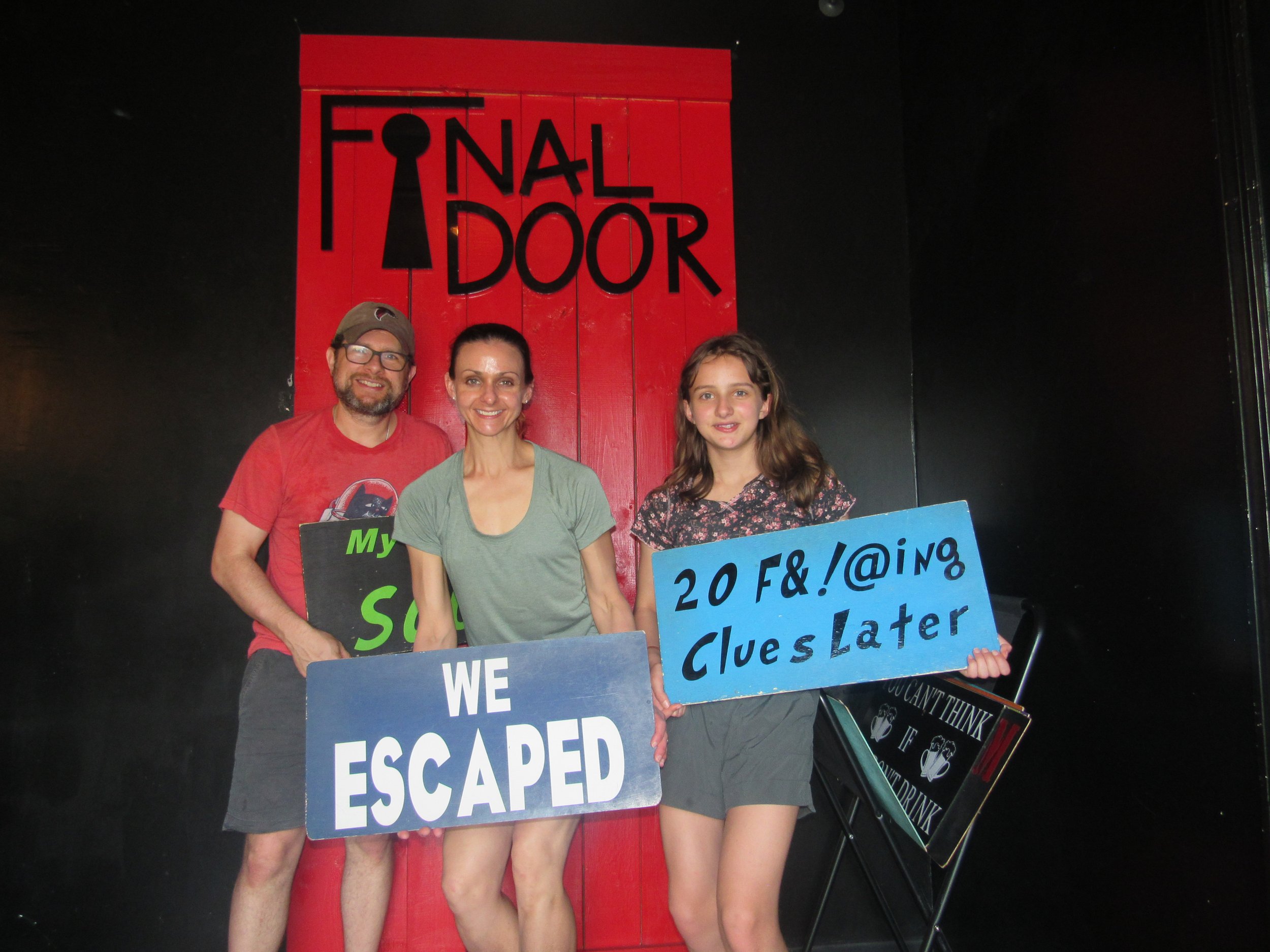 the-final-door-escape-room-columbia-sc-team-photos-04-05-23 (2).JPG