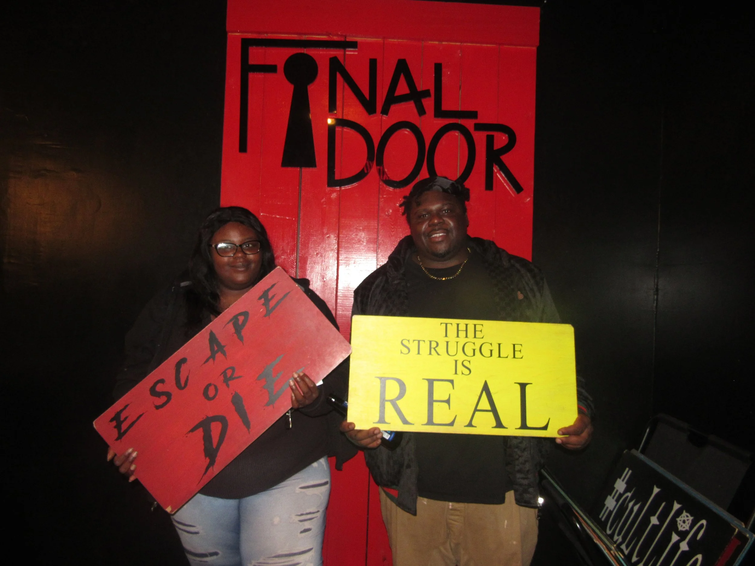 the-final-door-escape-room-columbia-sc-team-photos-04-07-23 (12).JPG
