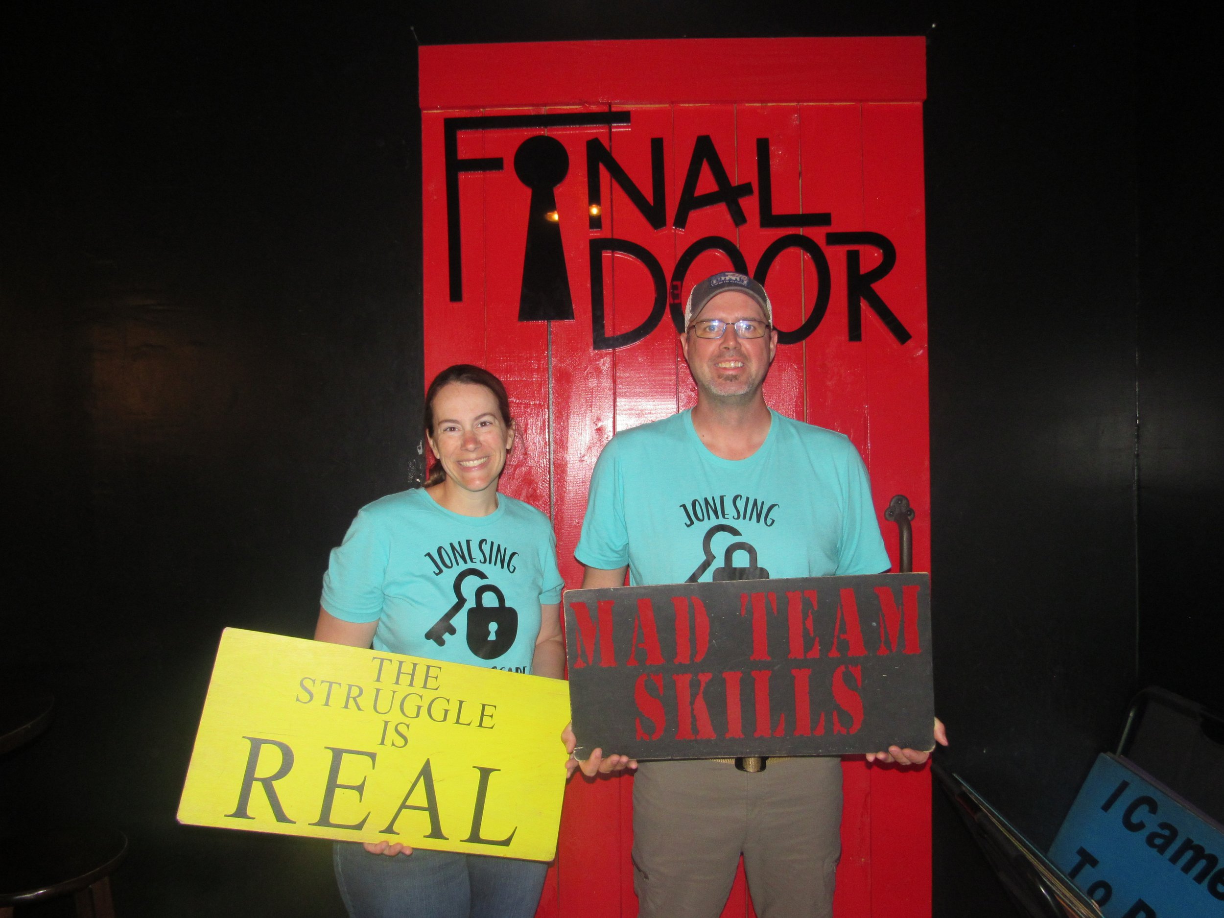 the-final-door-escape-room-columbia-sc-team-photos-04-08-23 (1).JPG