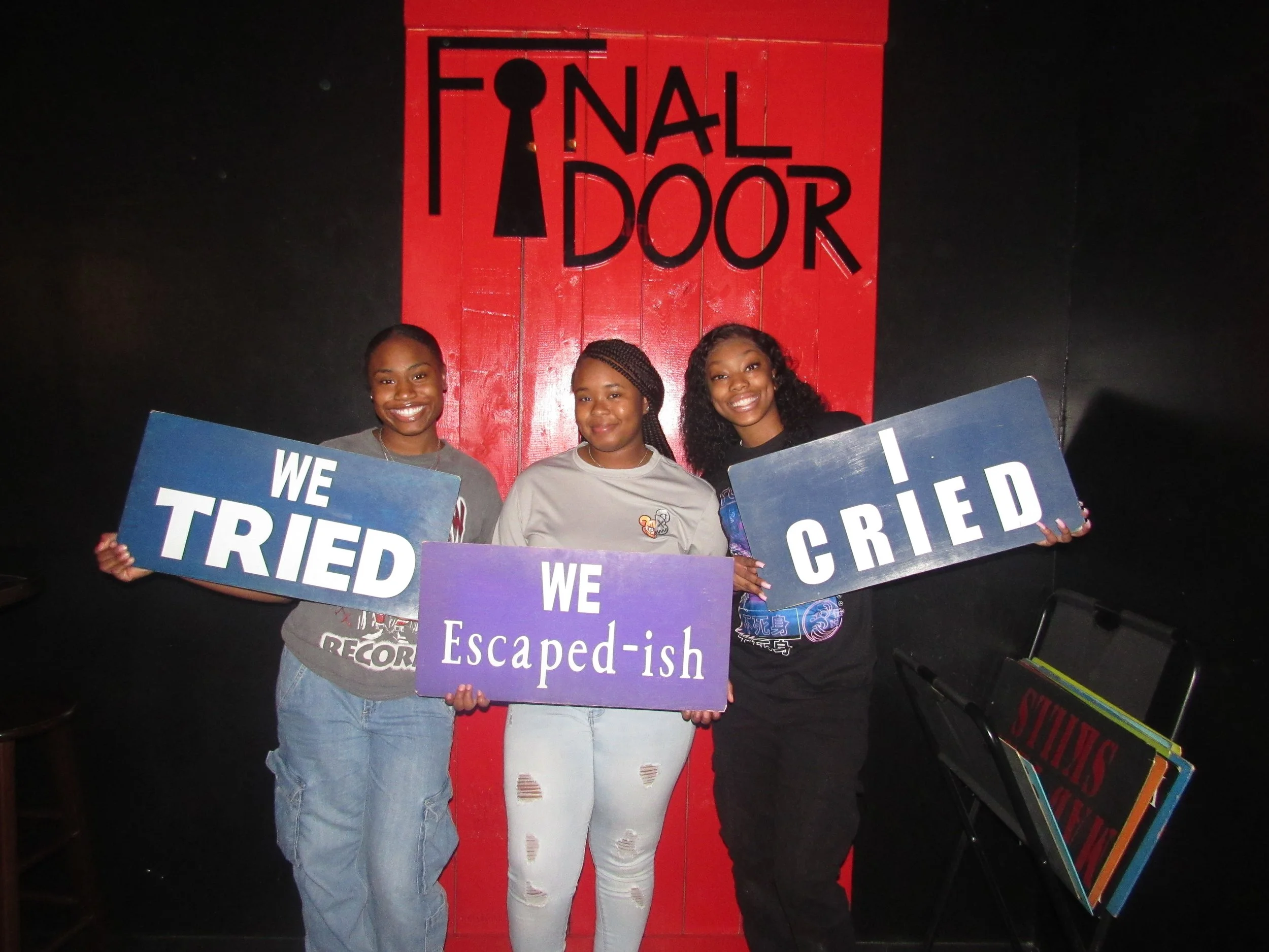 the-final-door-escape-room-columbia-sc-team-photos-04-08-23 (21).JPG