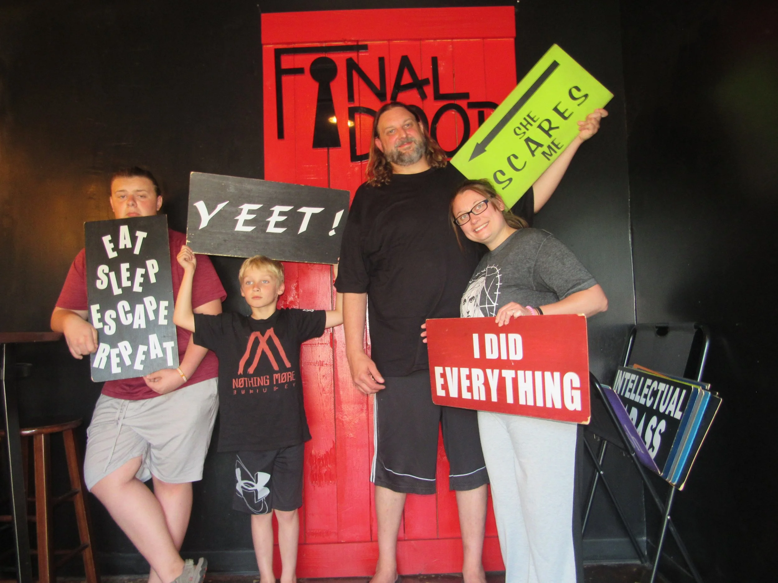 the-final-door-escape-room-columbia-sc-team-photos-04-11-23 (3).JPG