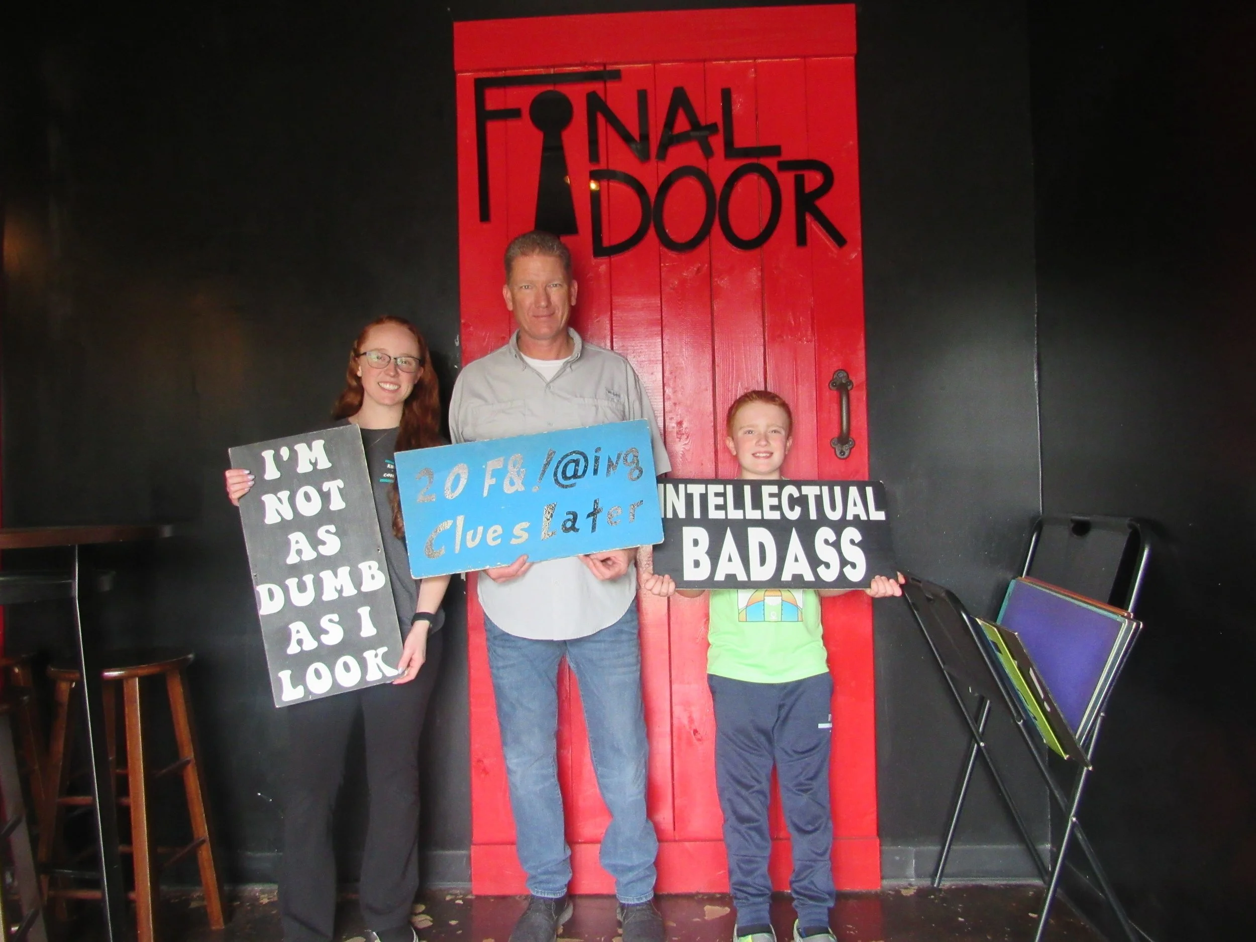 the-final-door-escape-room-columbia-sc-team-photos-04-12-23 (1).JPG