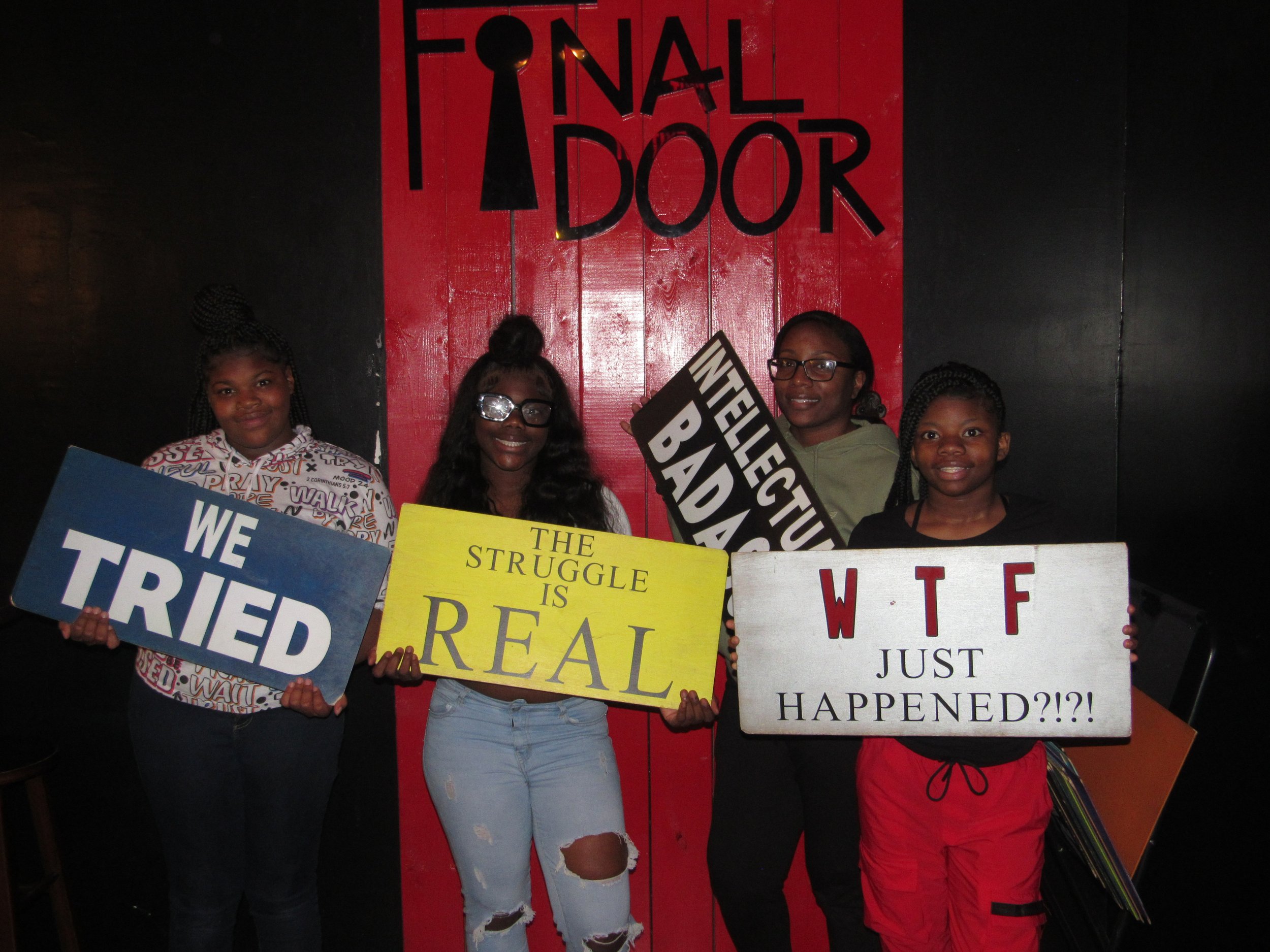 the-final-door-escape-room-columbia-sc-team-photos-04-12-23 (7).JPG