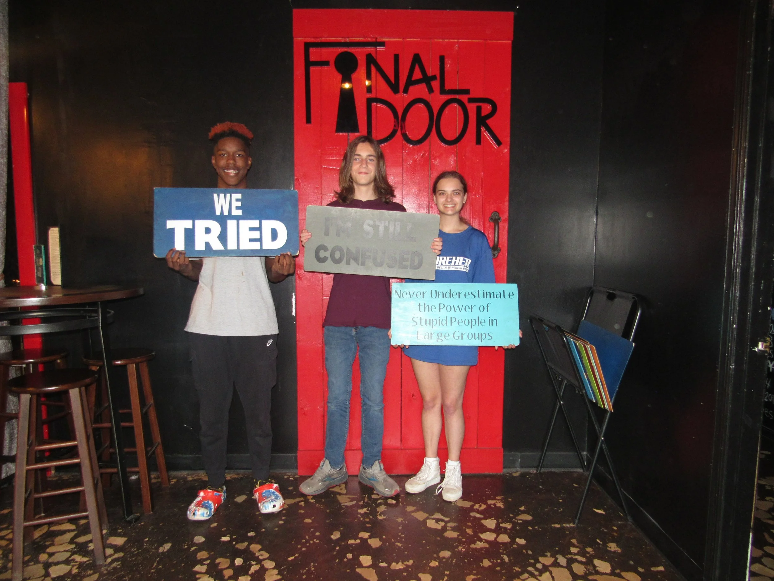 the-final-door-escape-room-columbia-sc-team-photos-04-14-23 (5).JPG