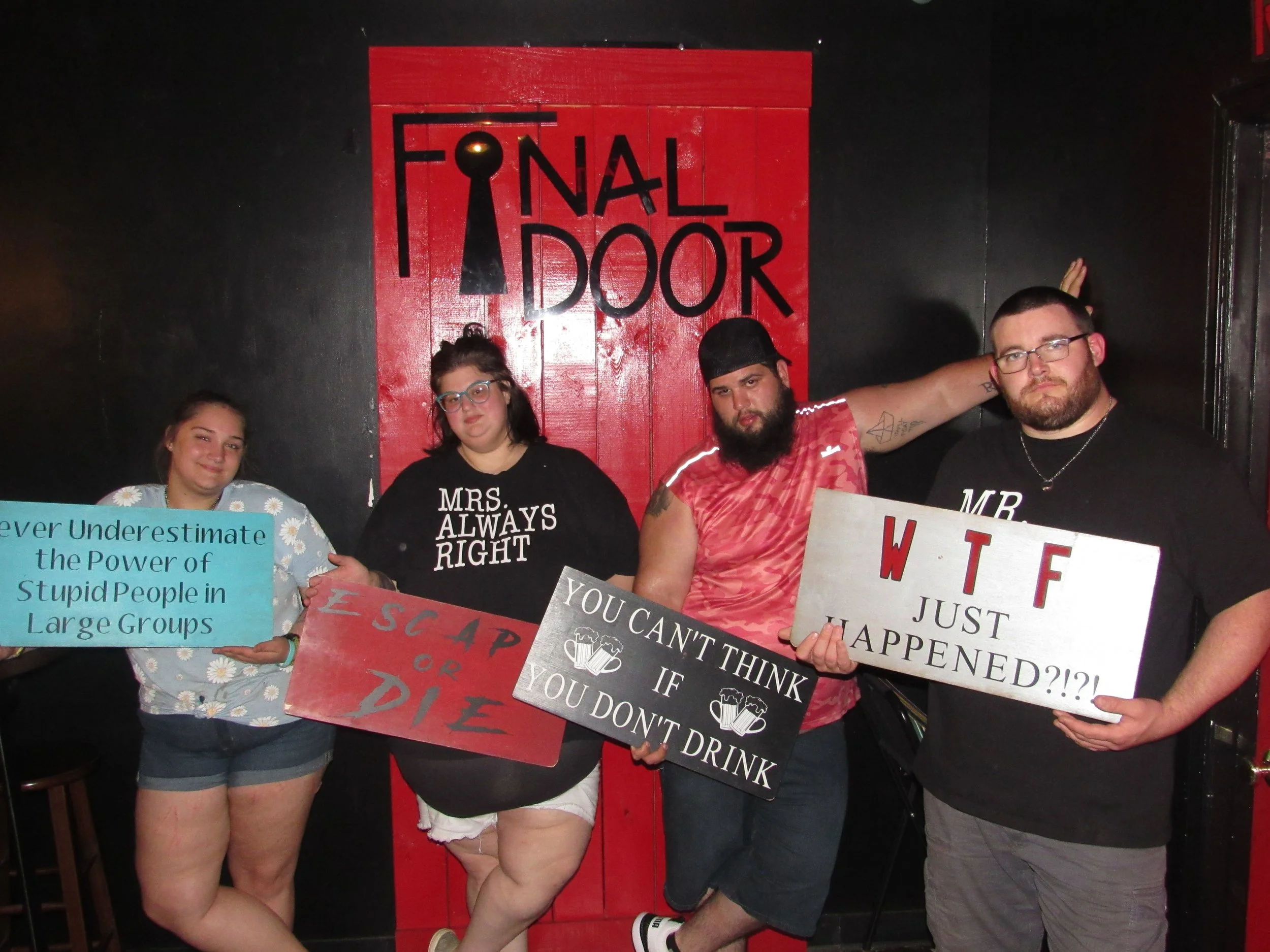 the-final-door-escape-room-columbia-sc-team-photos-04-15-23 (10).JPG