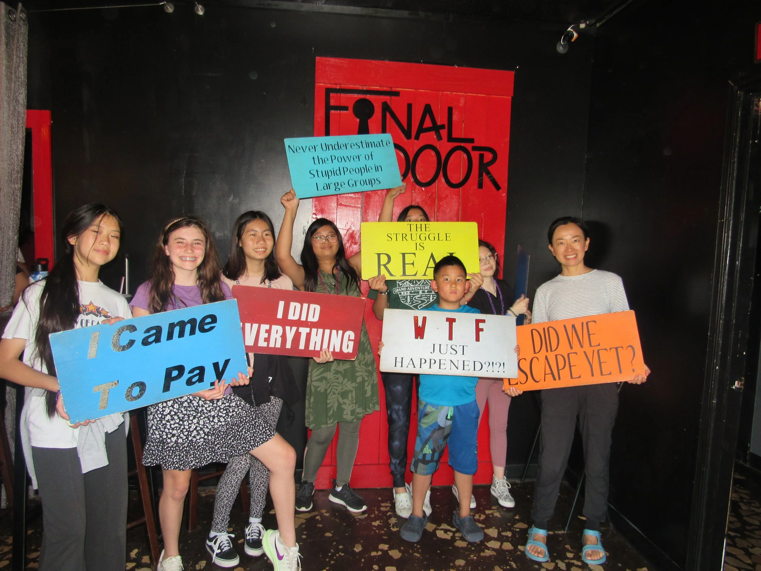 the-final-door-escape-room-columbia-sc-team-photos-04-15-23 (14).JPG
