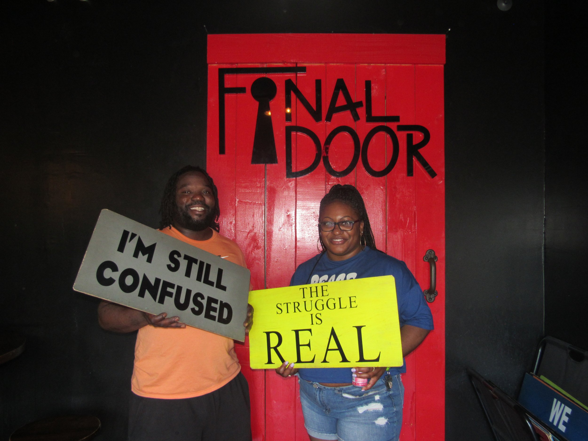 the-final-door-escape-room-columbia-sc-team-photos-04-15-23 (19).JPG